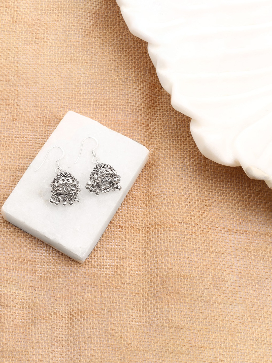 

SANGEETA BOOCHRA Silver-Toned Dome Shaped Studs Earrings