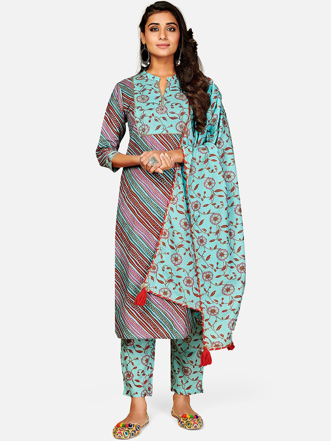 

Vbuyz Women Blue Ethnic Motifs Embroidered Regular Thread Work Pure Cotton Kurti with Trousers & With