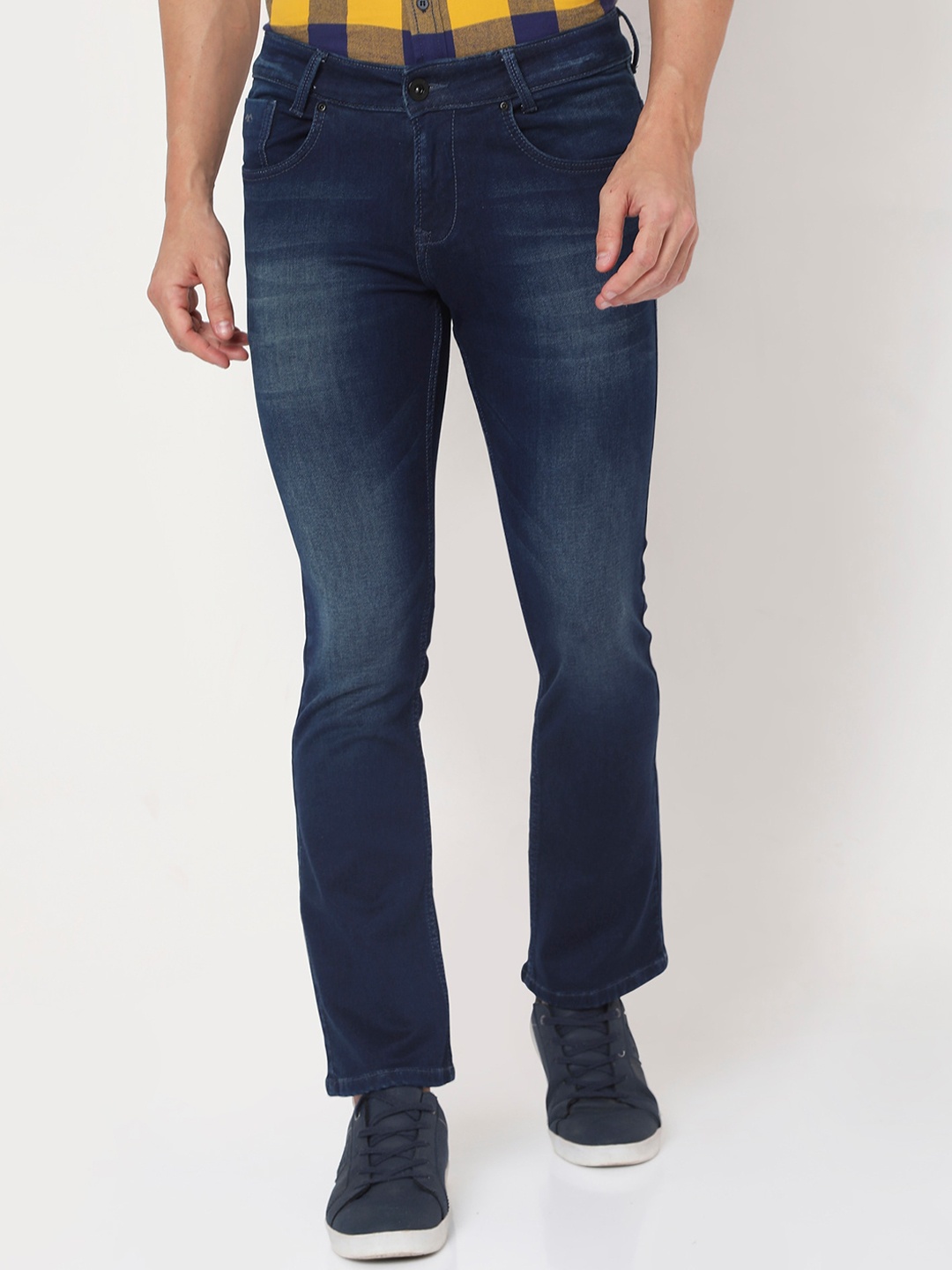 

Mufti Men Blue Bootcut Heavy Fade Stretchable Jeans