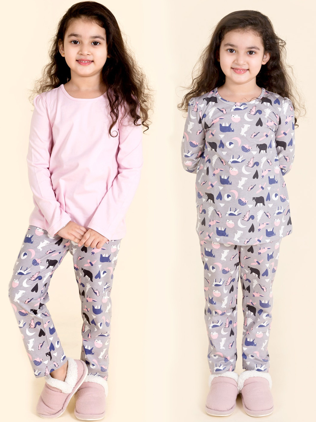

pspeaches Set-2 Girls Pink & Grey Printed Night suit