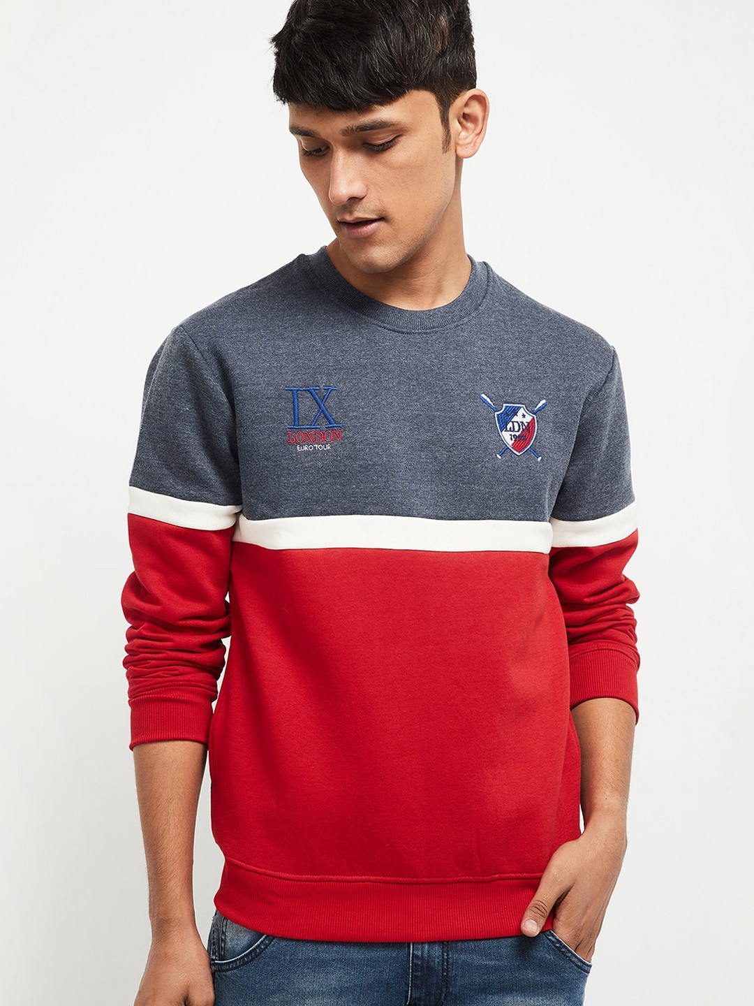 

max Men Grey & Red Colourblocked Sweatshirt