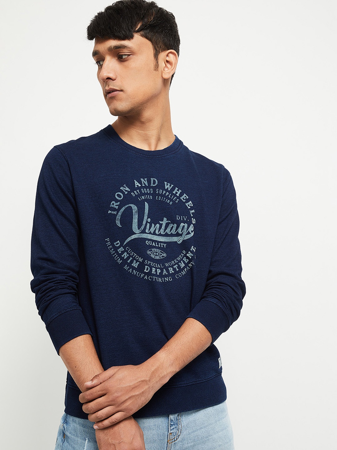 

max Men Navy Blue Printed Cotton Sweatshirt