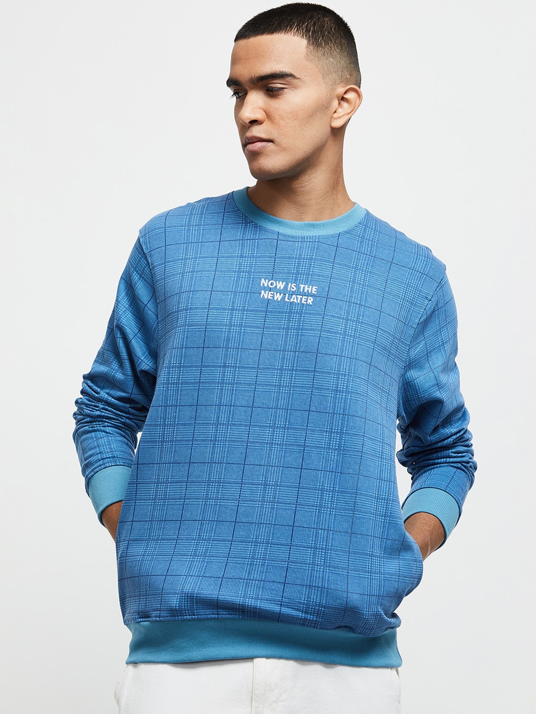 

max Men Blue Checked Cotton Sweatshirt