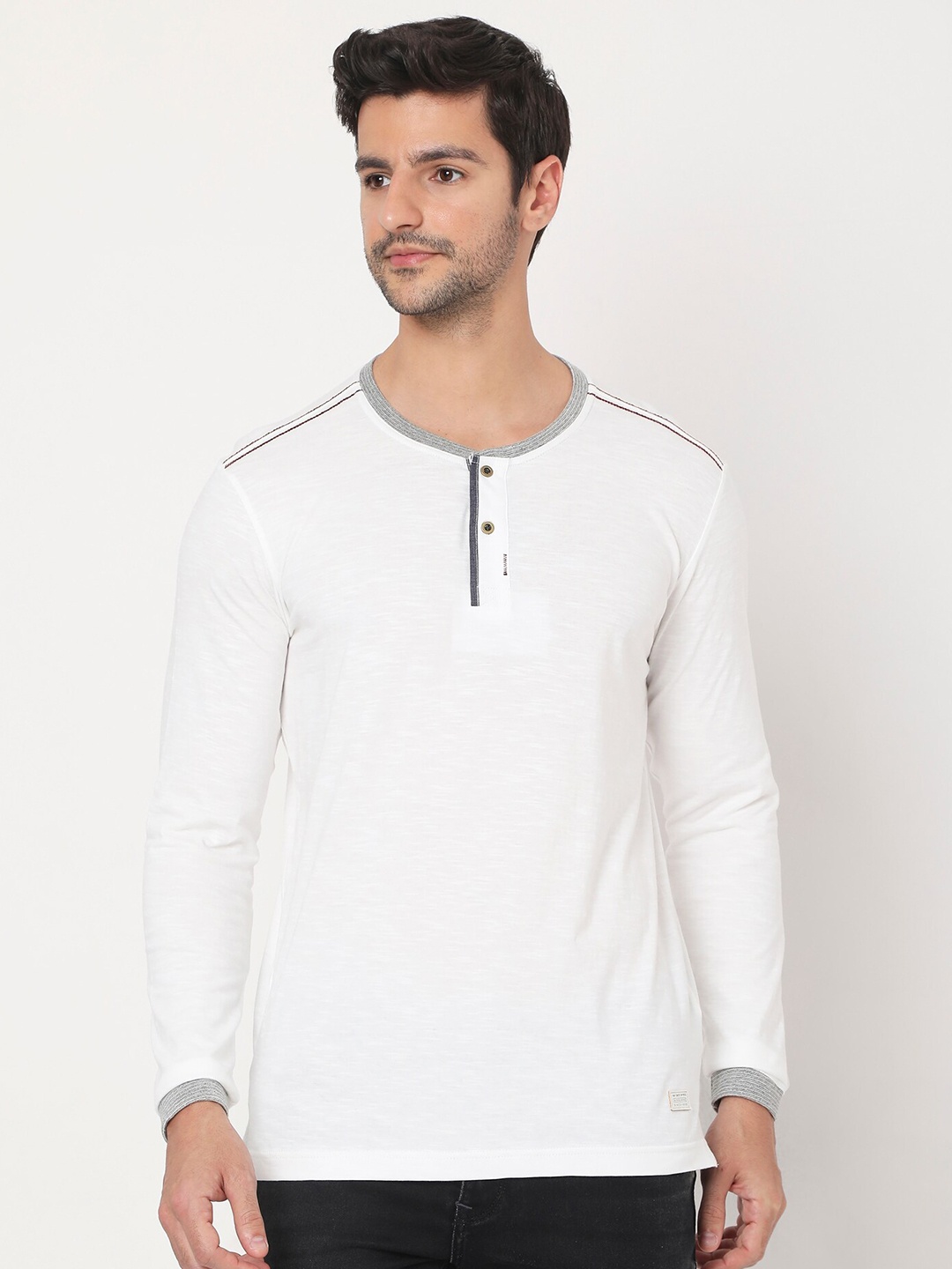 

Mufti Men White & Grey Melange Colourblocked Pure Cotton Raw Edge Slim Fit T-shirt