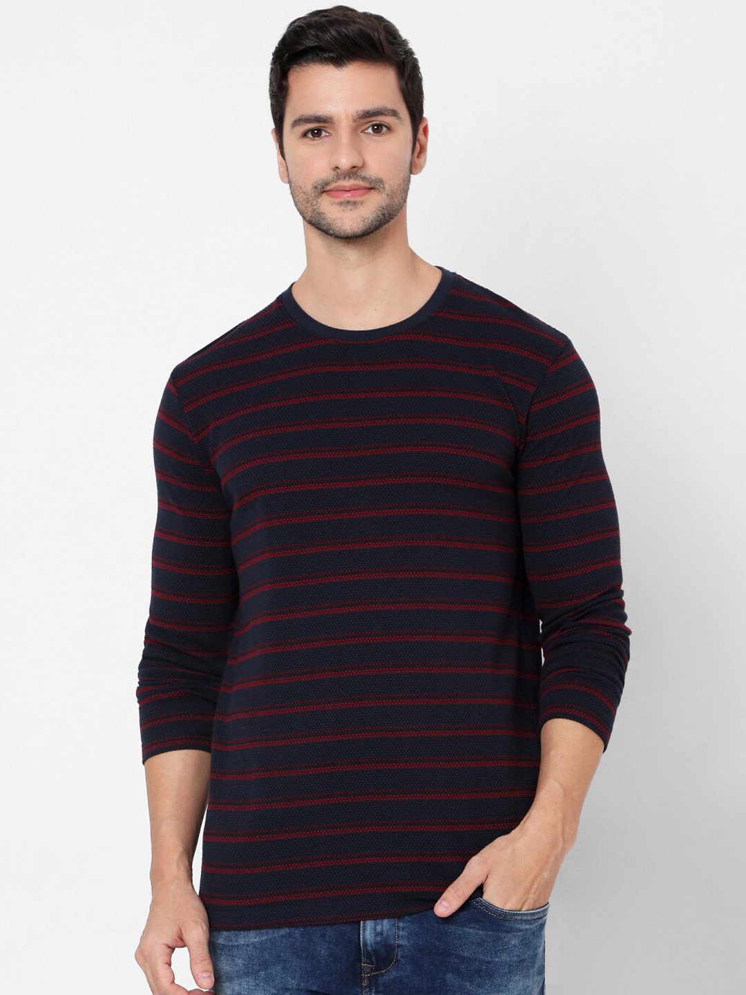 

Mufti Men Navy Blue Striped Raw Edge Slim Fit T-shirt