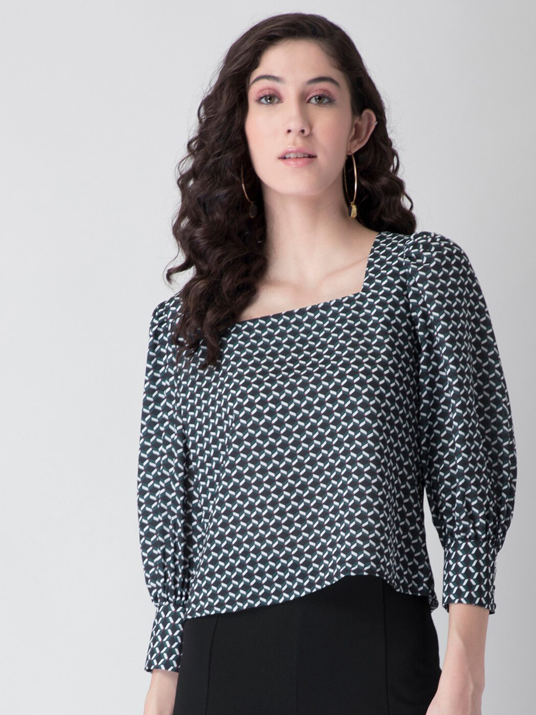 

FabAlley Green & White Printed Bishop Sleeve Regular Top