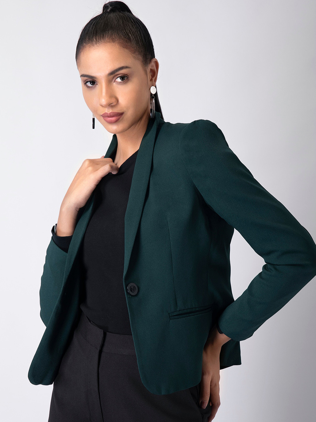 

FabAlley Women Green Solid Single-Breasted Casual Blazer