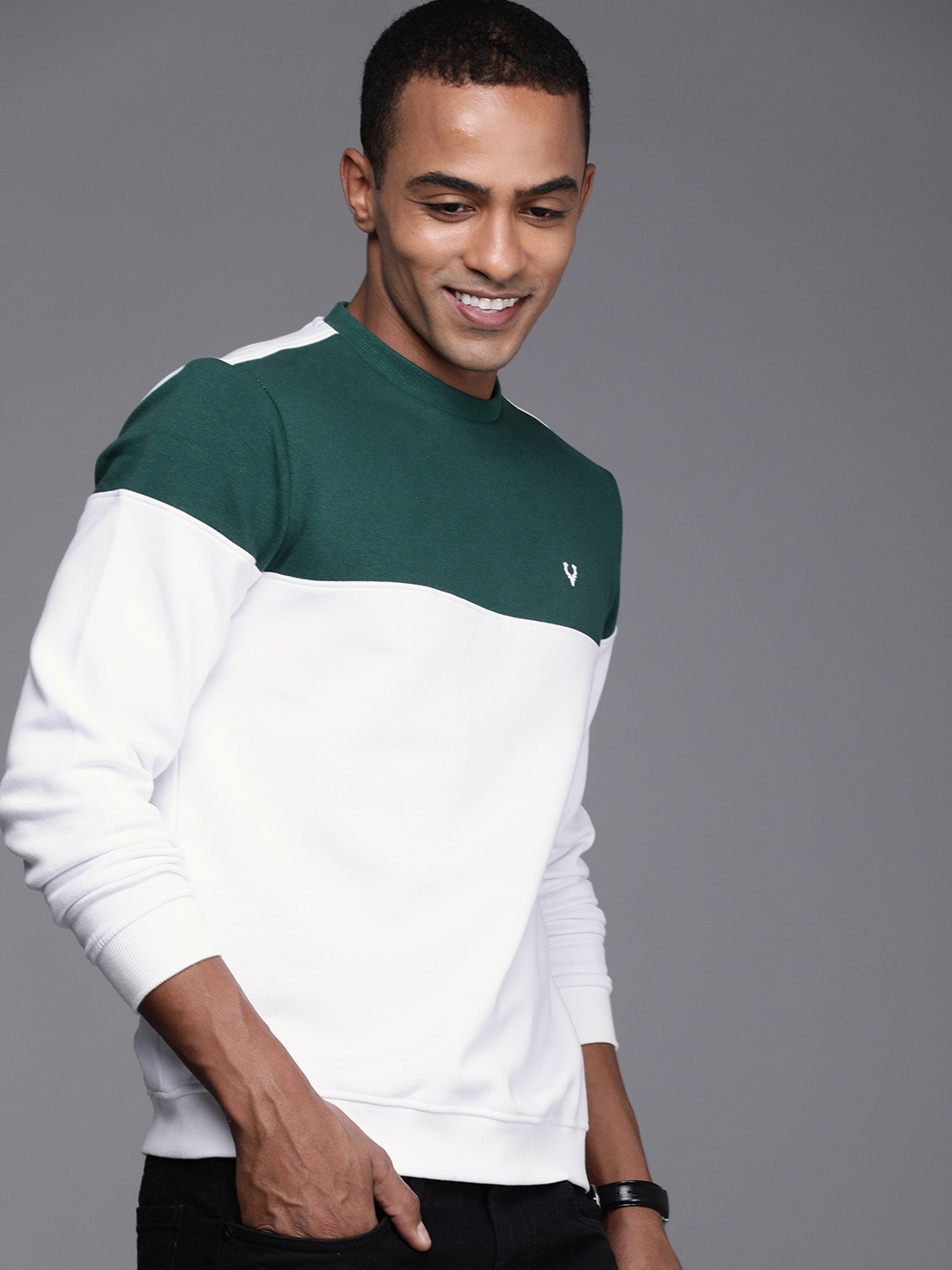 

Allen Solly Sport Men Teal Green & White Colourblocked Sweatshirt