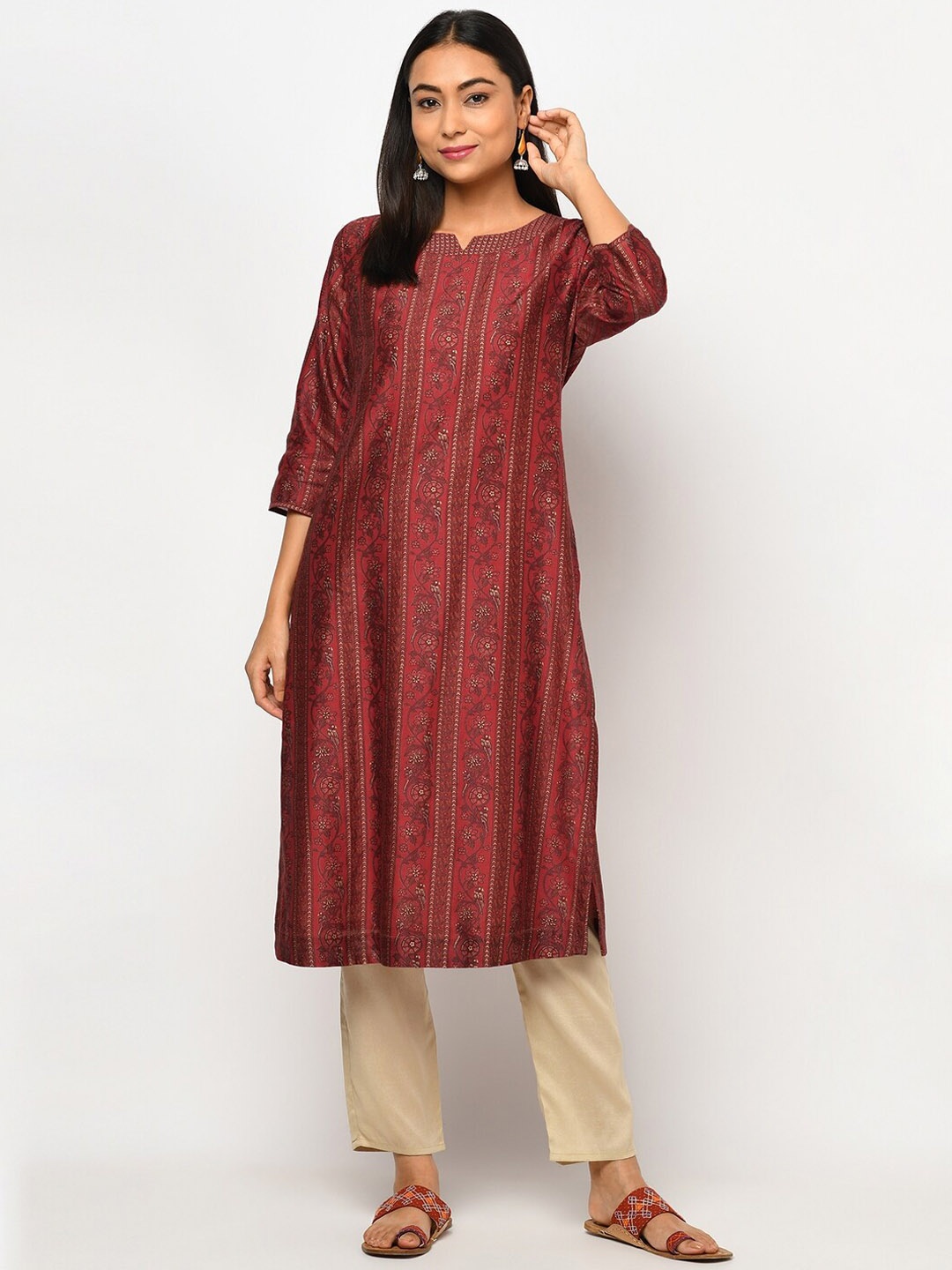 

Fabindia Women Maroon Ethnic Motifs Embroidered Thread Work Kurta