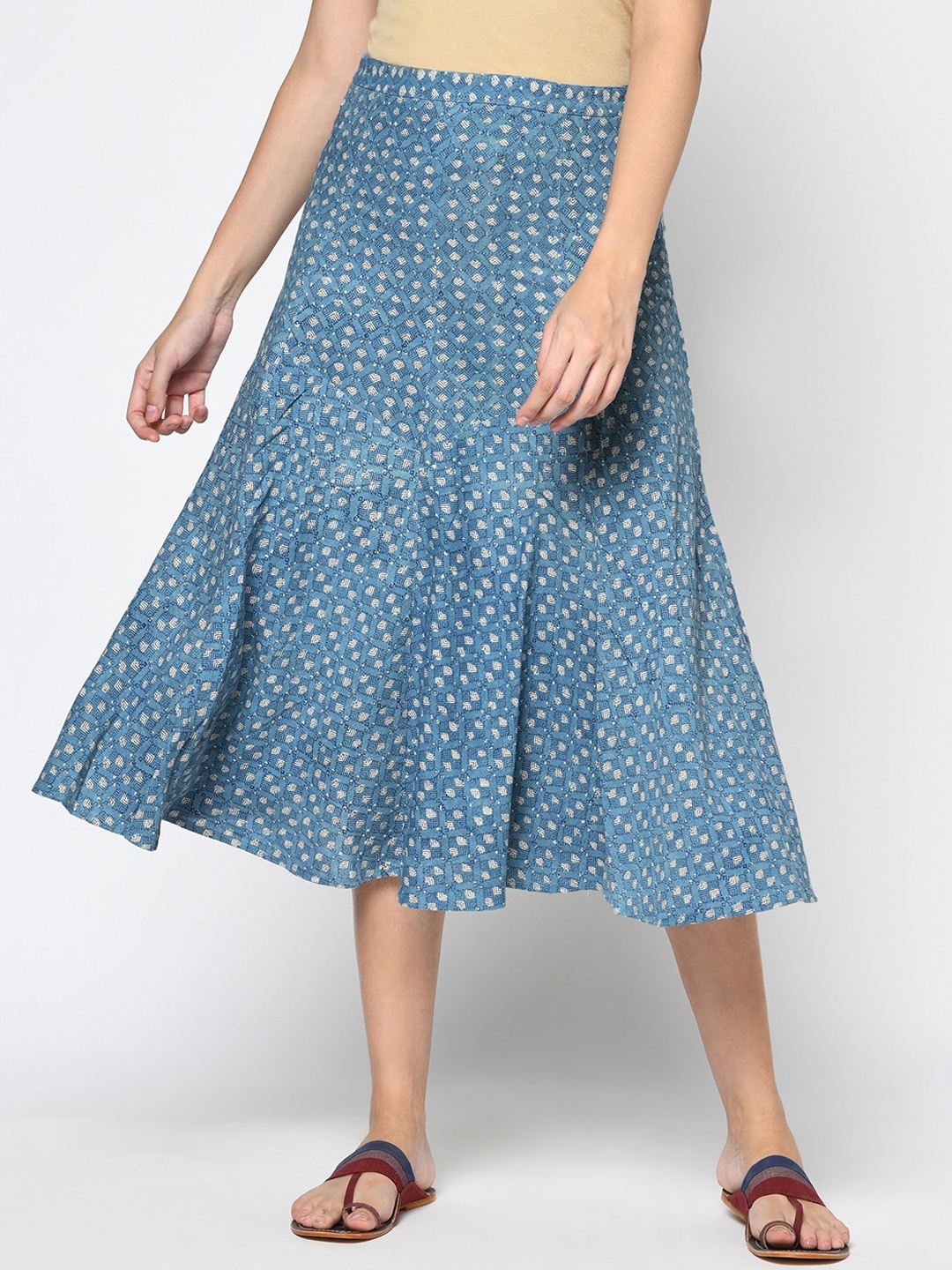 

Fabindia Women Blue & White Printed Pure Cotton Flared Knee-Length Skirt