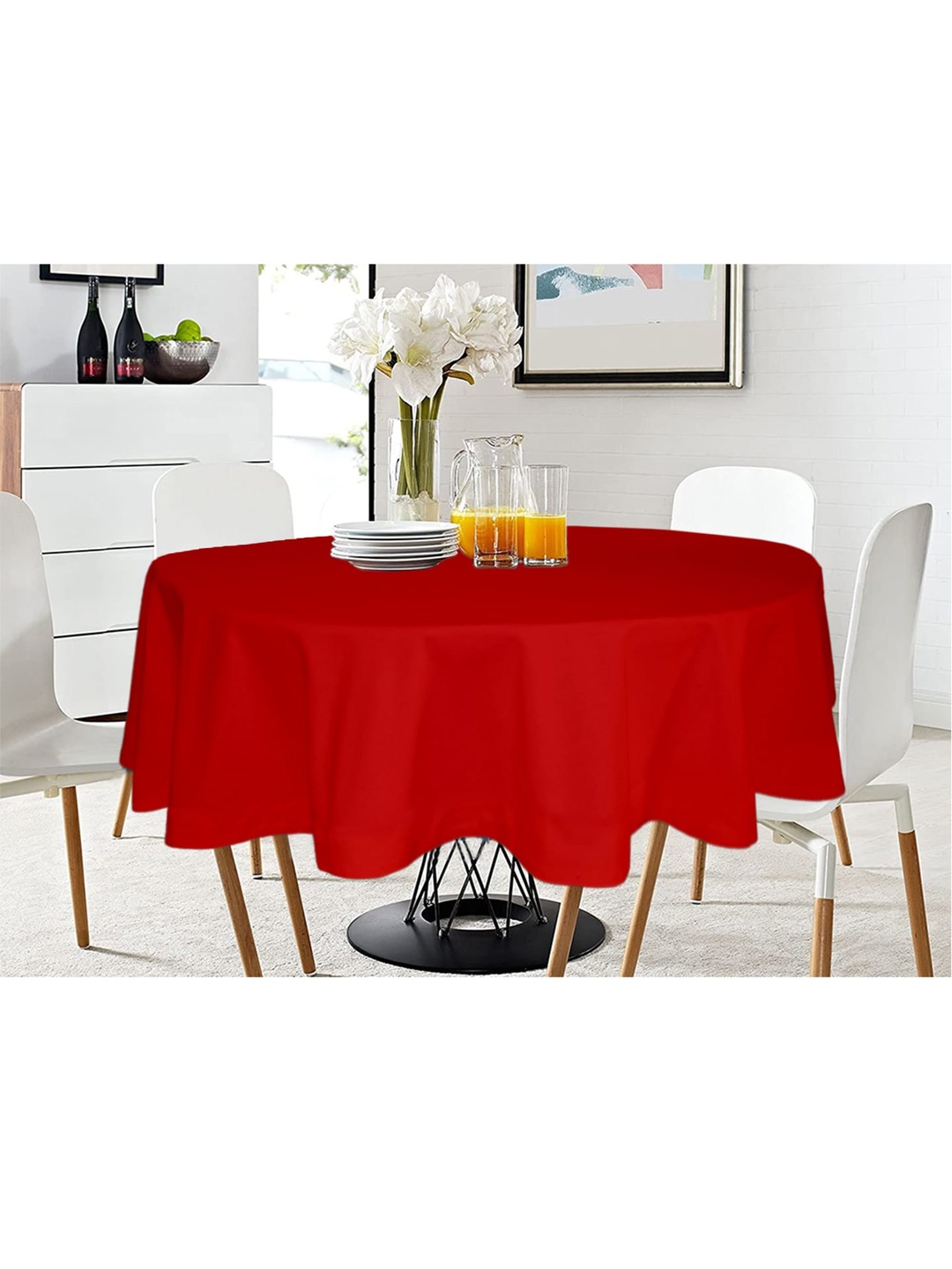 

Lushomes Red Classic Plain 4 Seater Round Table Cloth