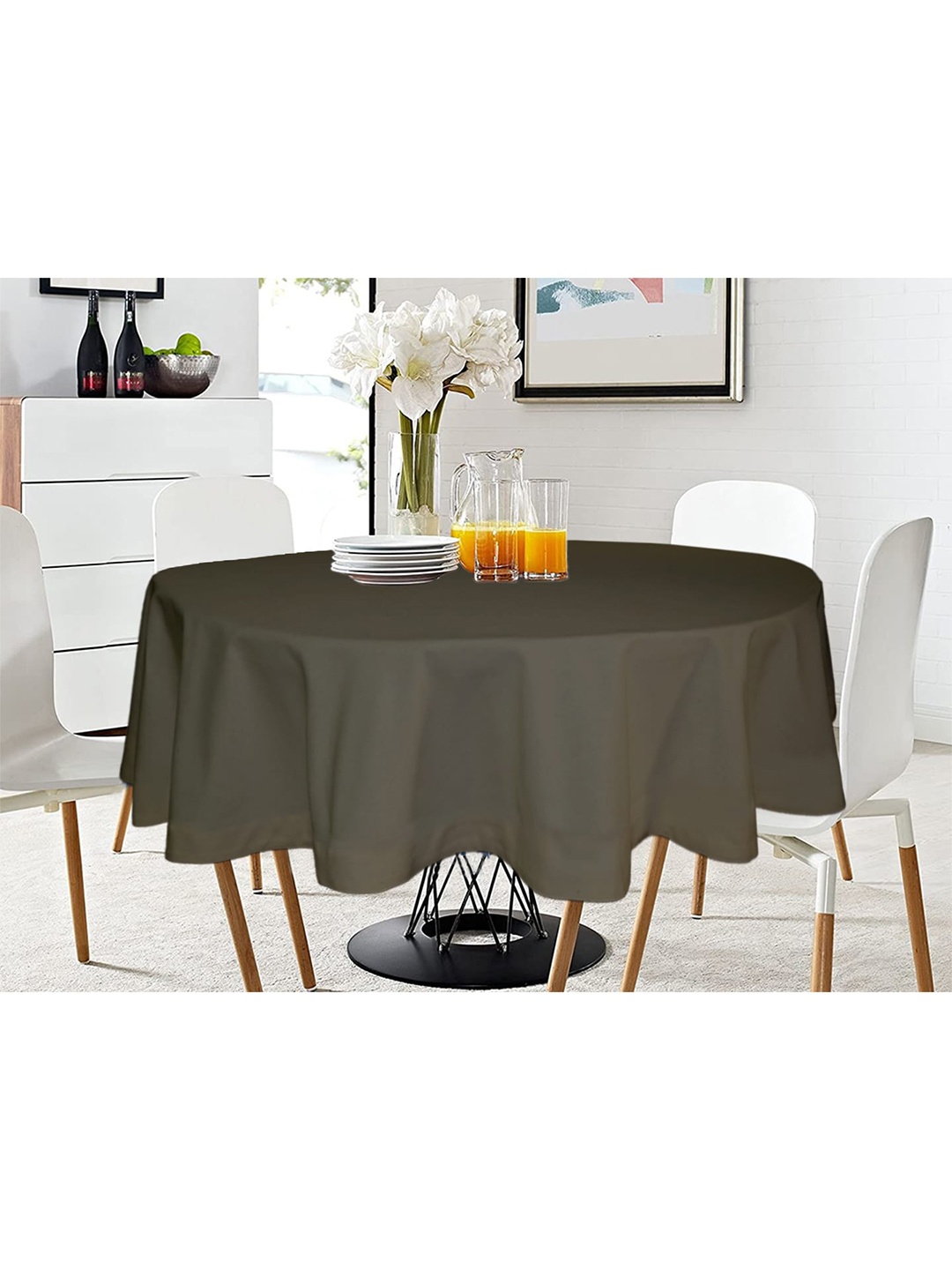 

Lushomes Grey Solid Classic 4-Seater Table Cloth
