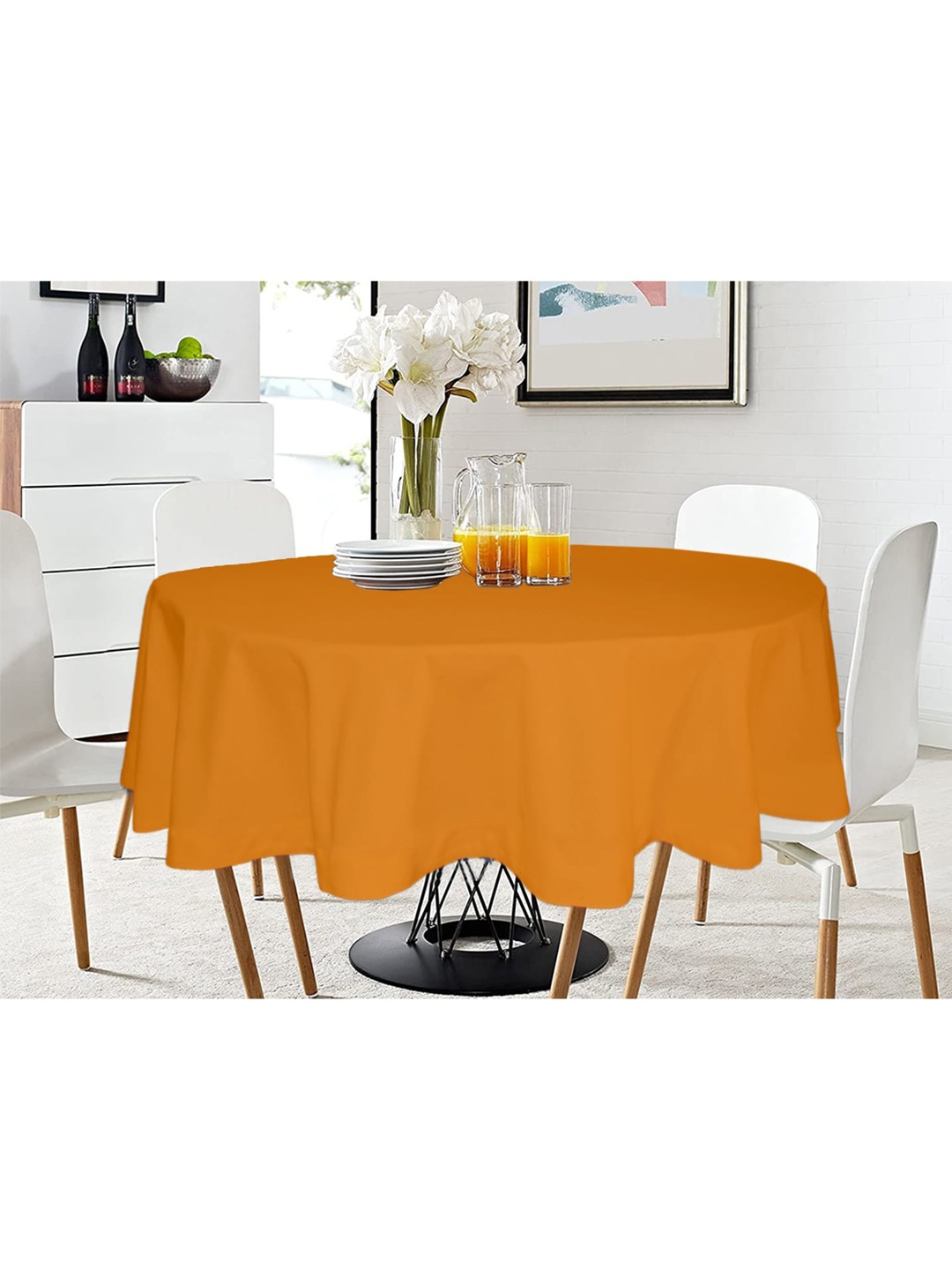 

Lushomes Orange Classic Plain 4 Seater Round Table Cloth