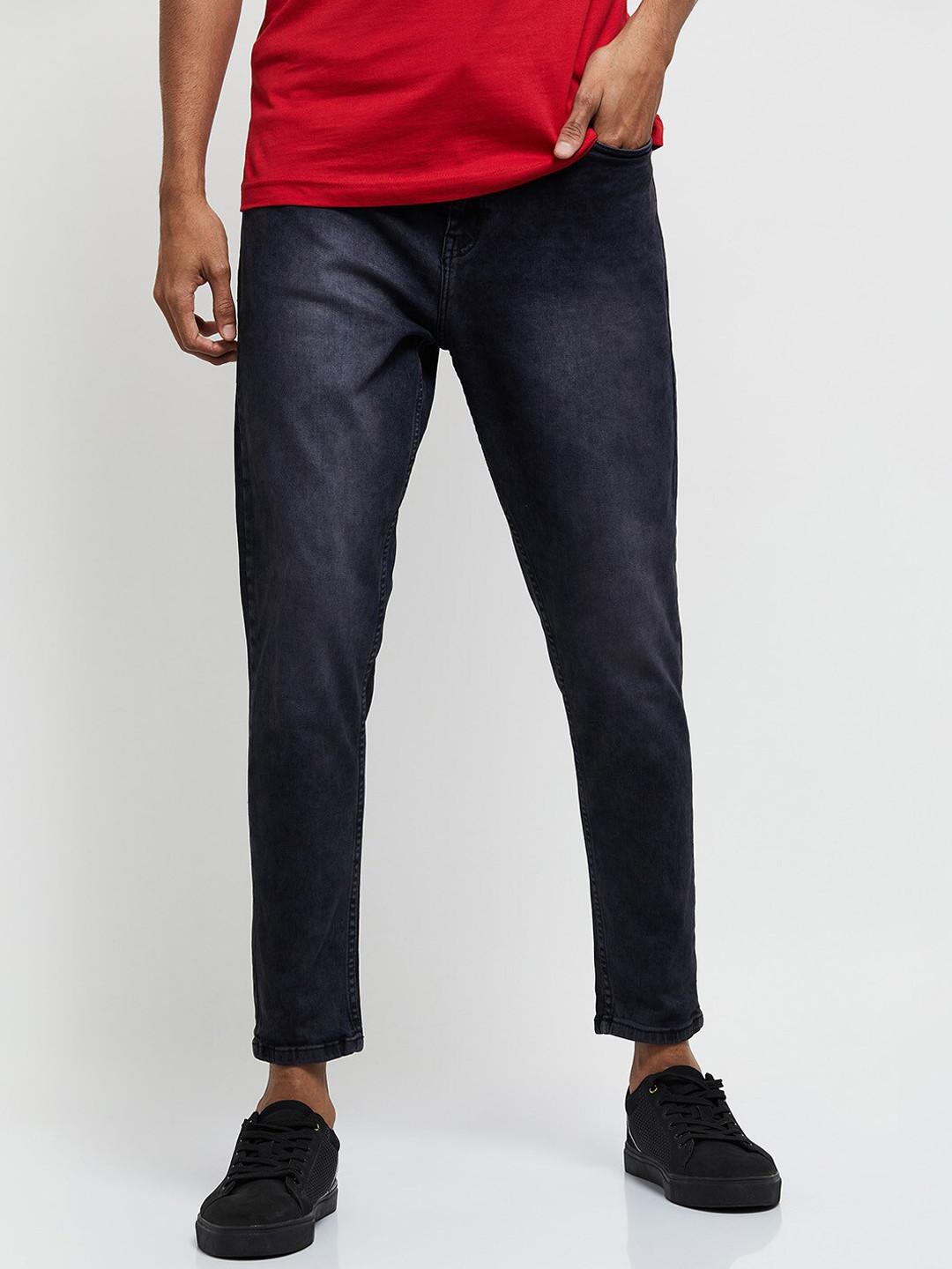 

max Men Grey Slim Fit Light Fade Stretchable Jeans