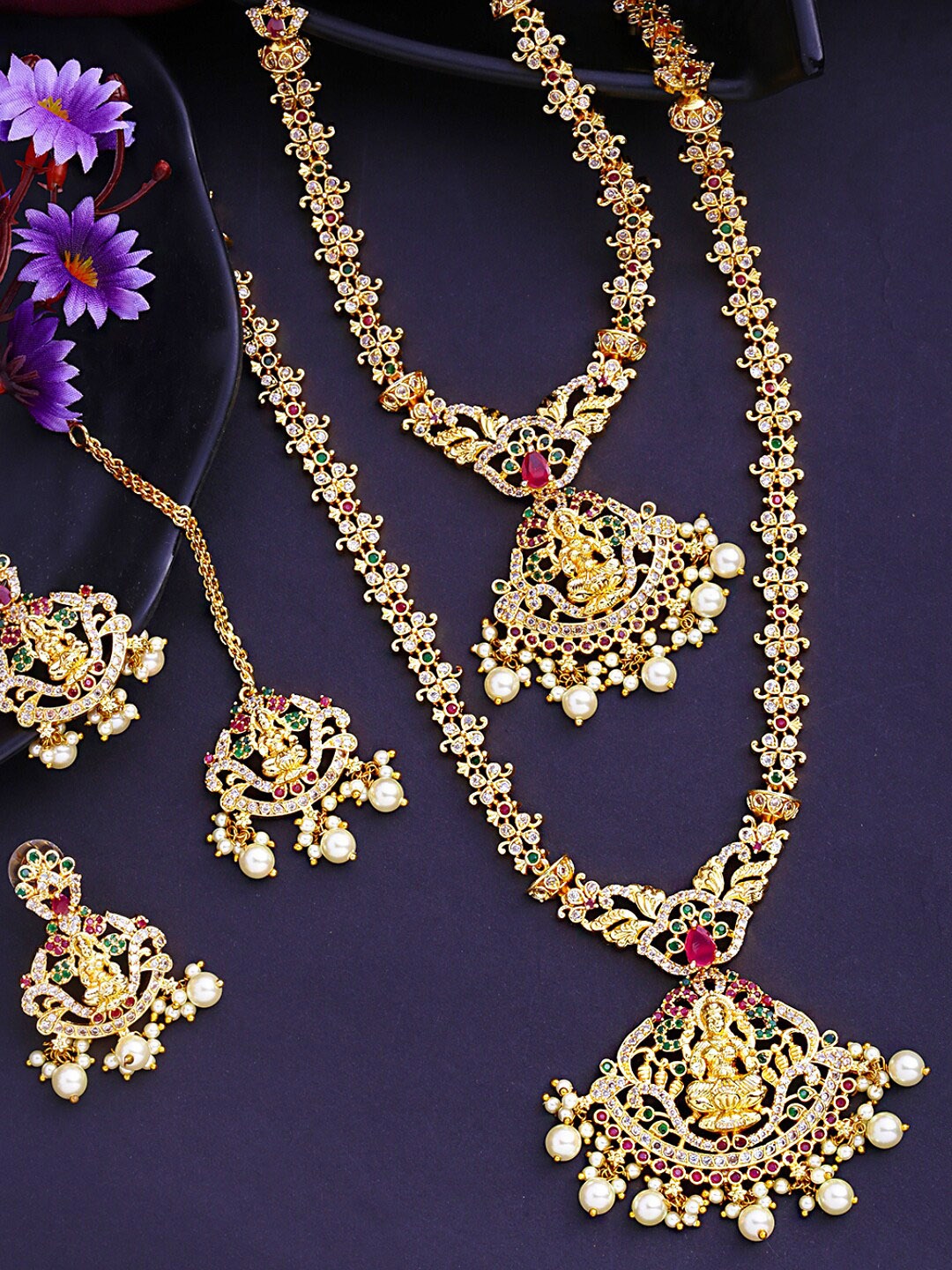 

Yellow Chimes Gold-Plated White & Red AD-Studded Beige Beaded Jewellery Set