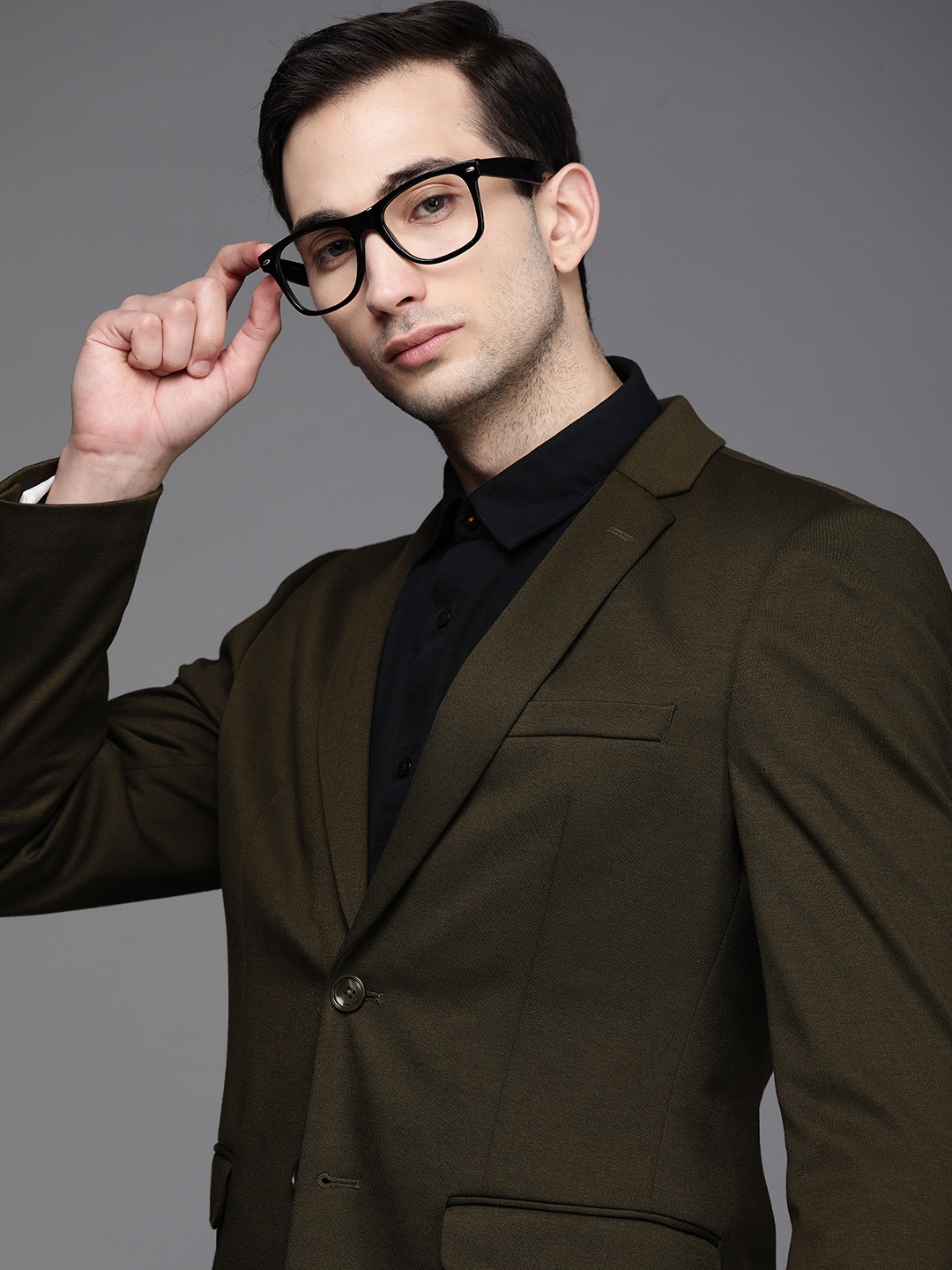 

Peter England Elite Men Solid Olive Green Slim Fit Blazer