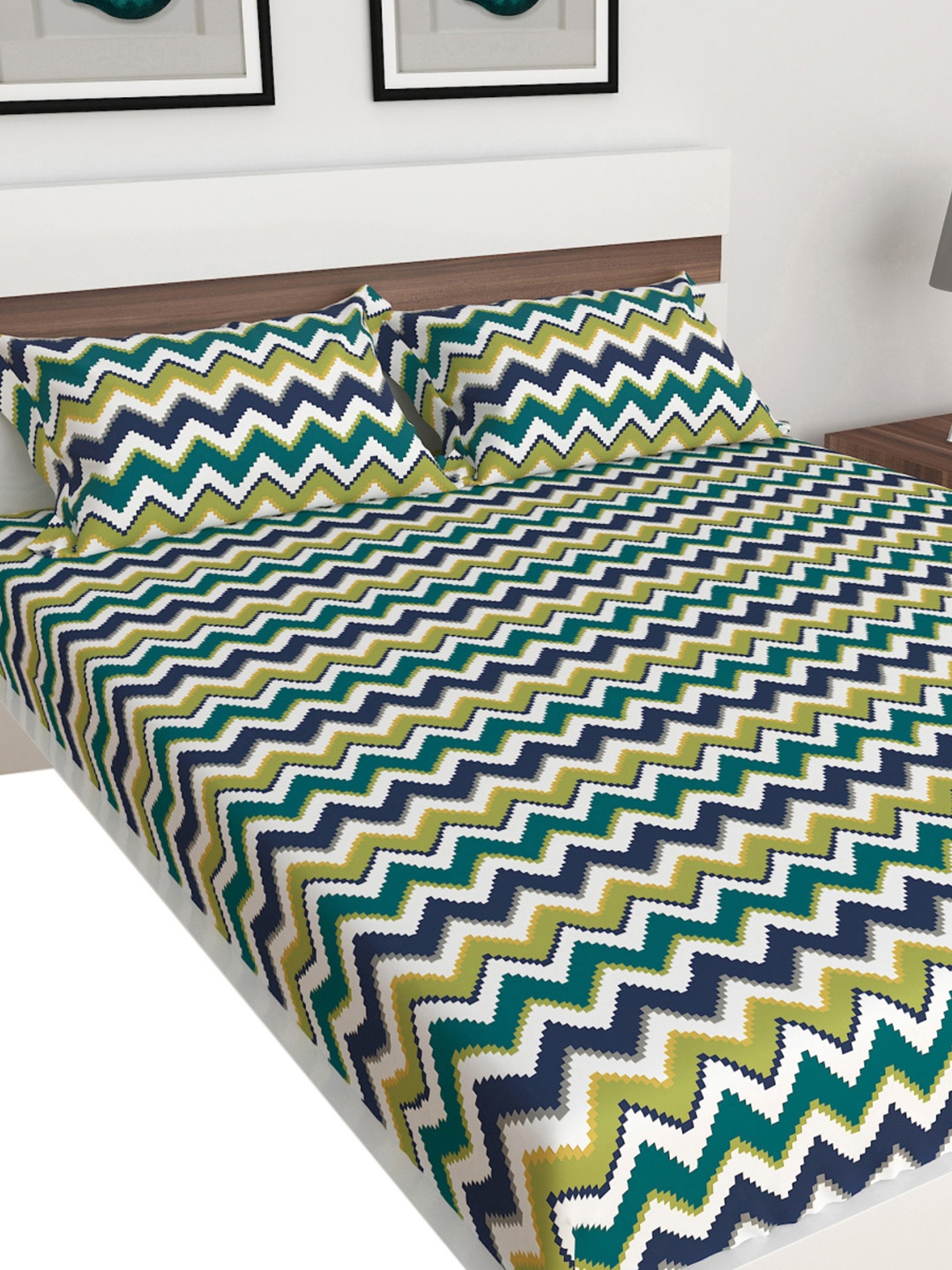 

Home Centre Topaz Multicolour Printed Cotton Queen Bedsheet Set, Multi