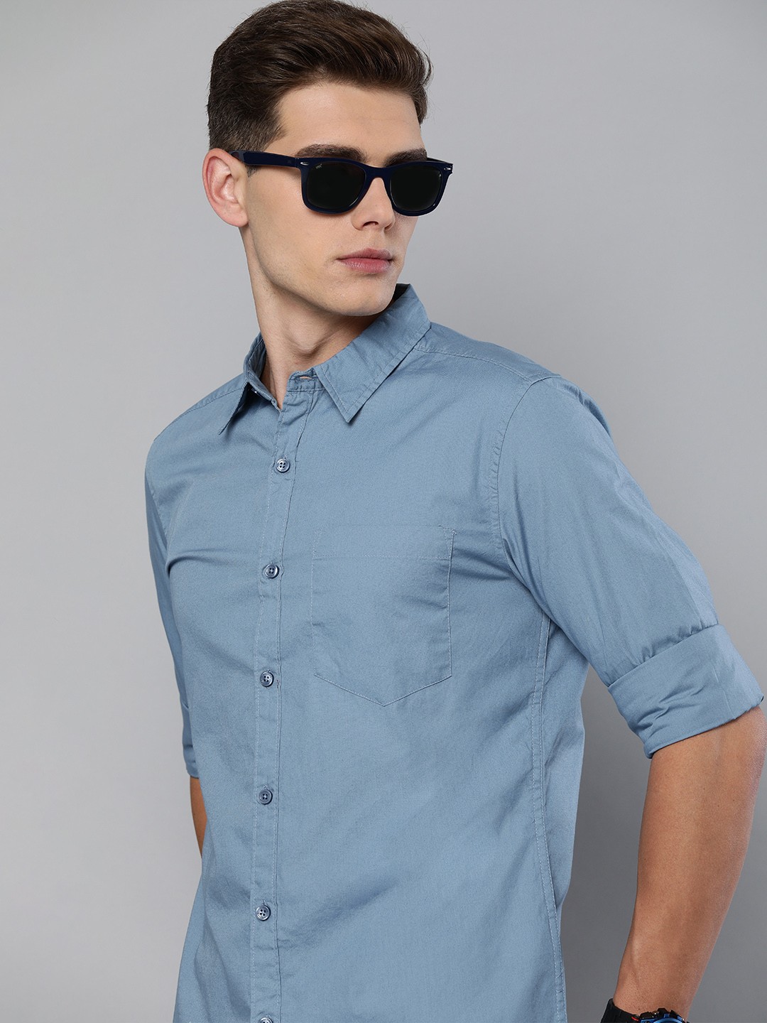 

Harvard Men Blue Solid Casual Shirt