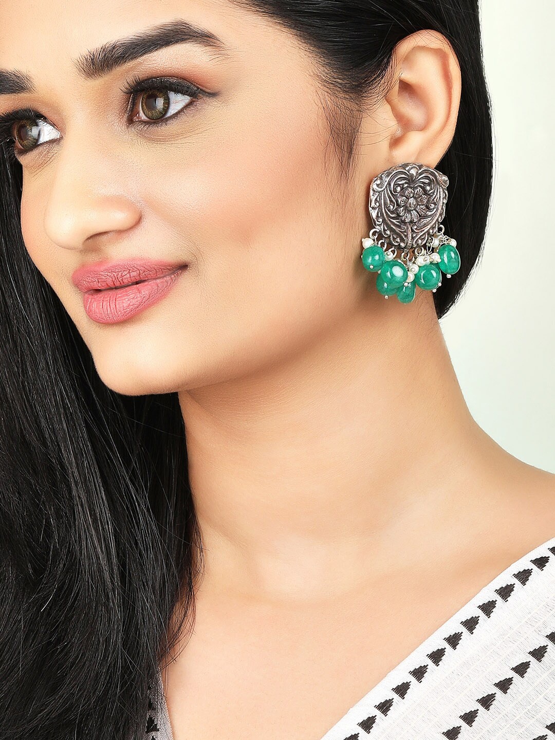 

Rubans Silver-Toned & Green Contemporary Drop Earrings