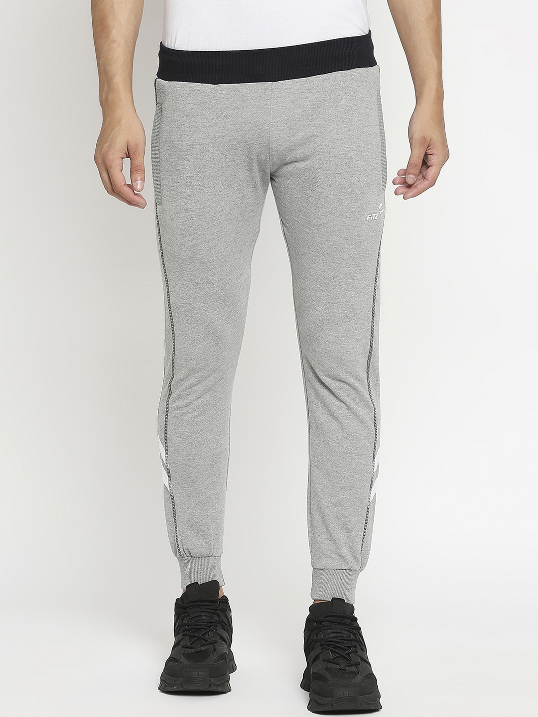 

FiTZ Men Grey Solid Slim-Fit Joggers