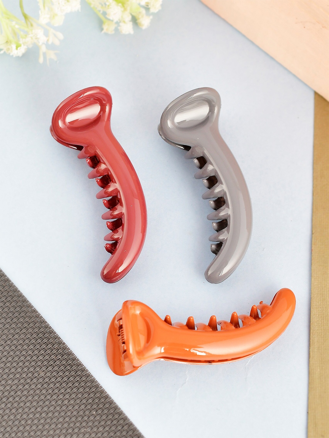 

Silvermerc Designs Women Set of 3 Grey & Orange Banana Clip