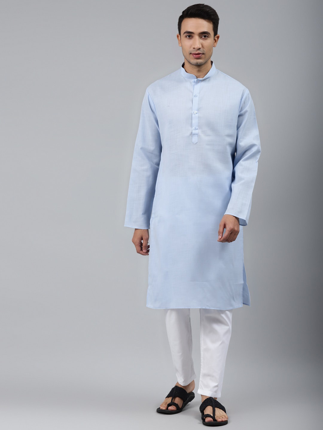 

MANQ Men Blue Yoke Design Yoke Design Flared Sleeves Thread Work Kurta