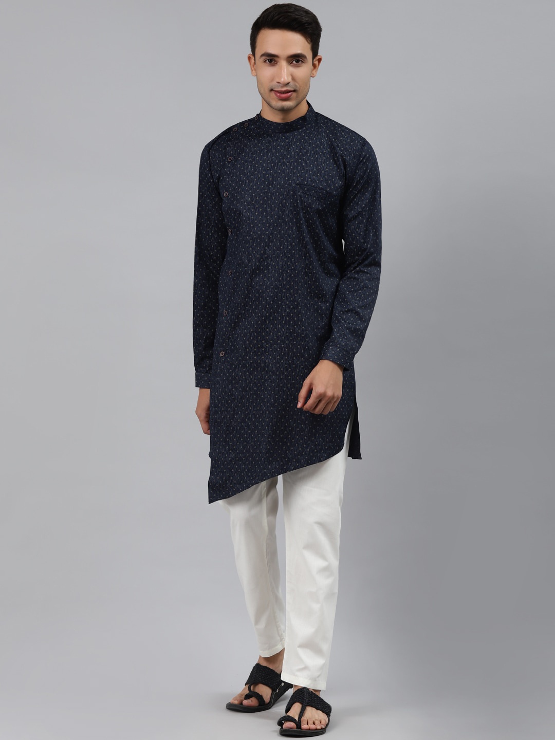 

MANQ Men Navy Blue Chikankari Kurta