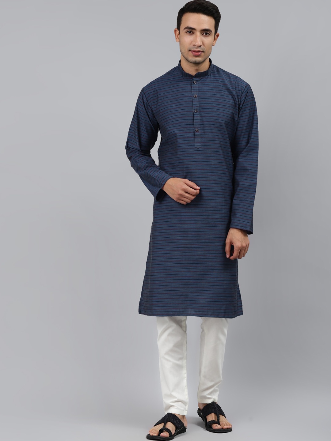 

MANQ Men Blue Thread Work Kurta