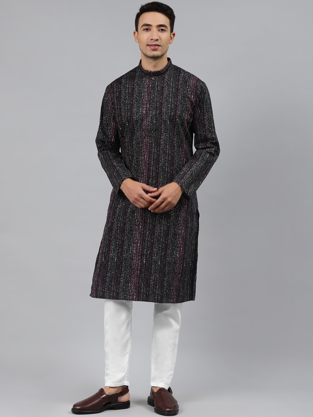 

MANQ Men Black Thread Work Kurta