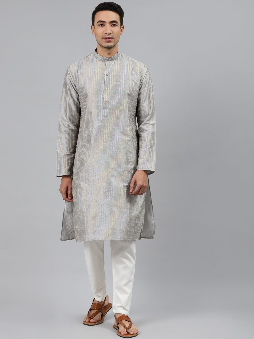 

MANQ Men Grey Cold-Shoulder Sleeves Thread Work Kurta