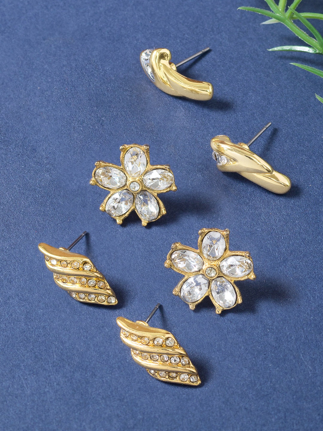 

Golden Peacock Set of 3 Studs, Gold