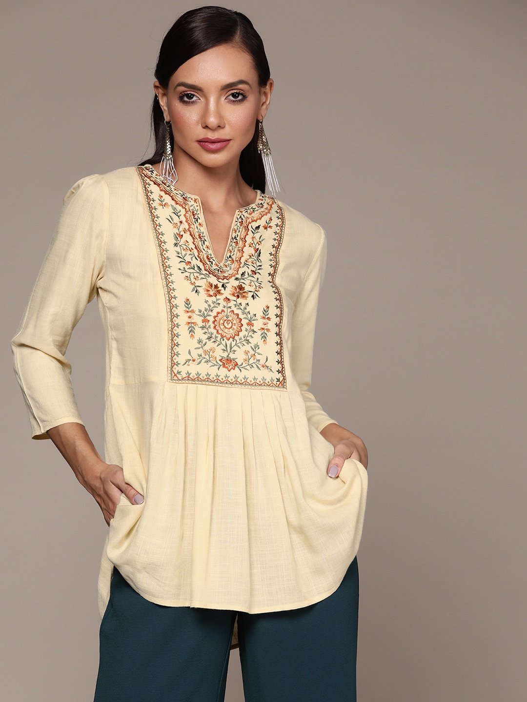 

aarke Ritu Kumar Off White & Orange Floral Embroidered Mandarin Collar Top