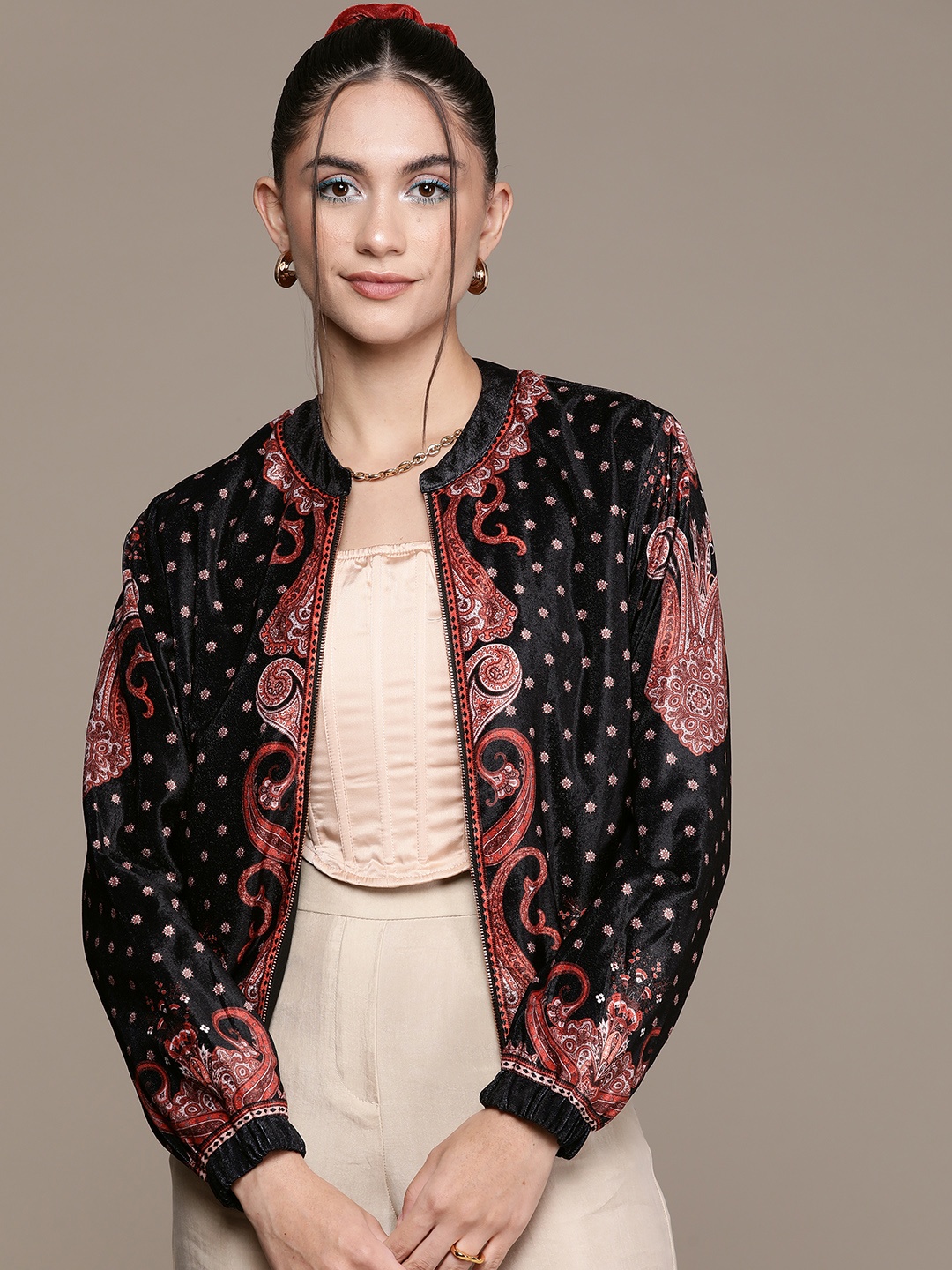 

Label Ritu Kumar Women Black Maroon Bomber Jacket
