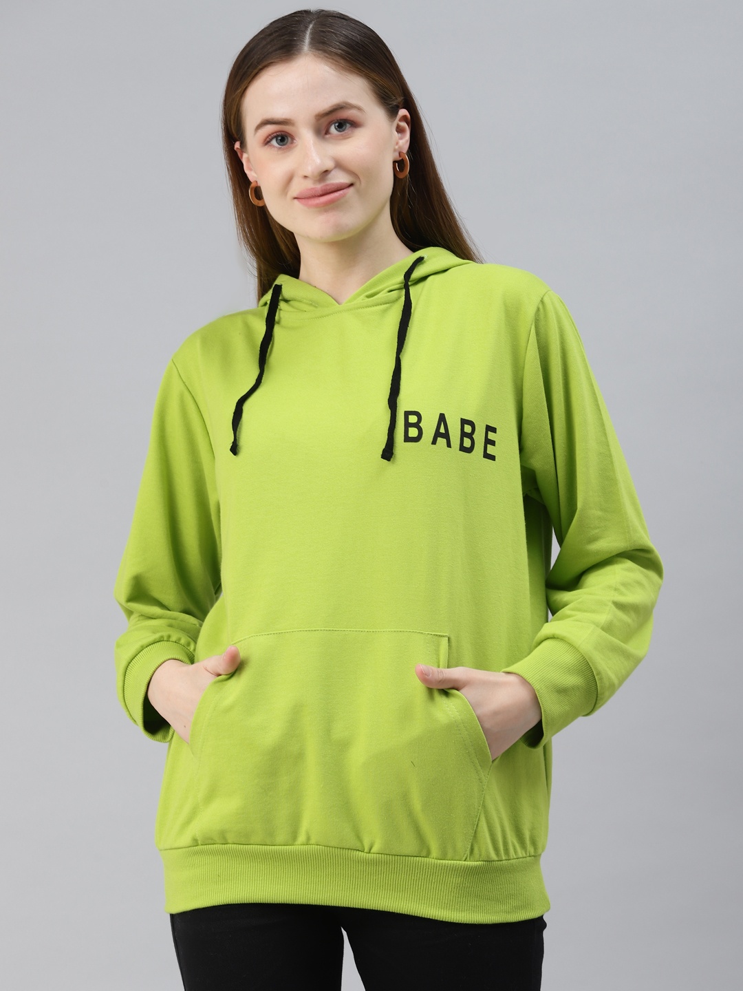 

plusS Plus Size Women Green Printed Fleece Hooded Sweatshirt