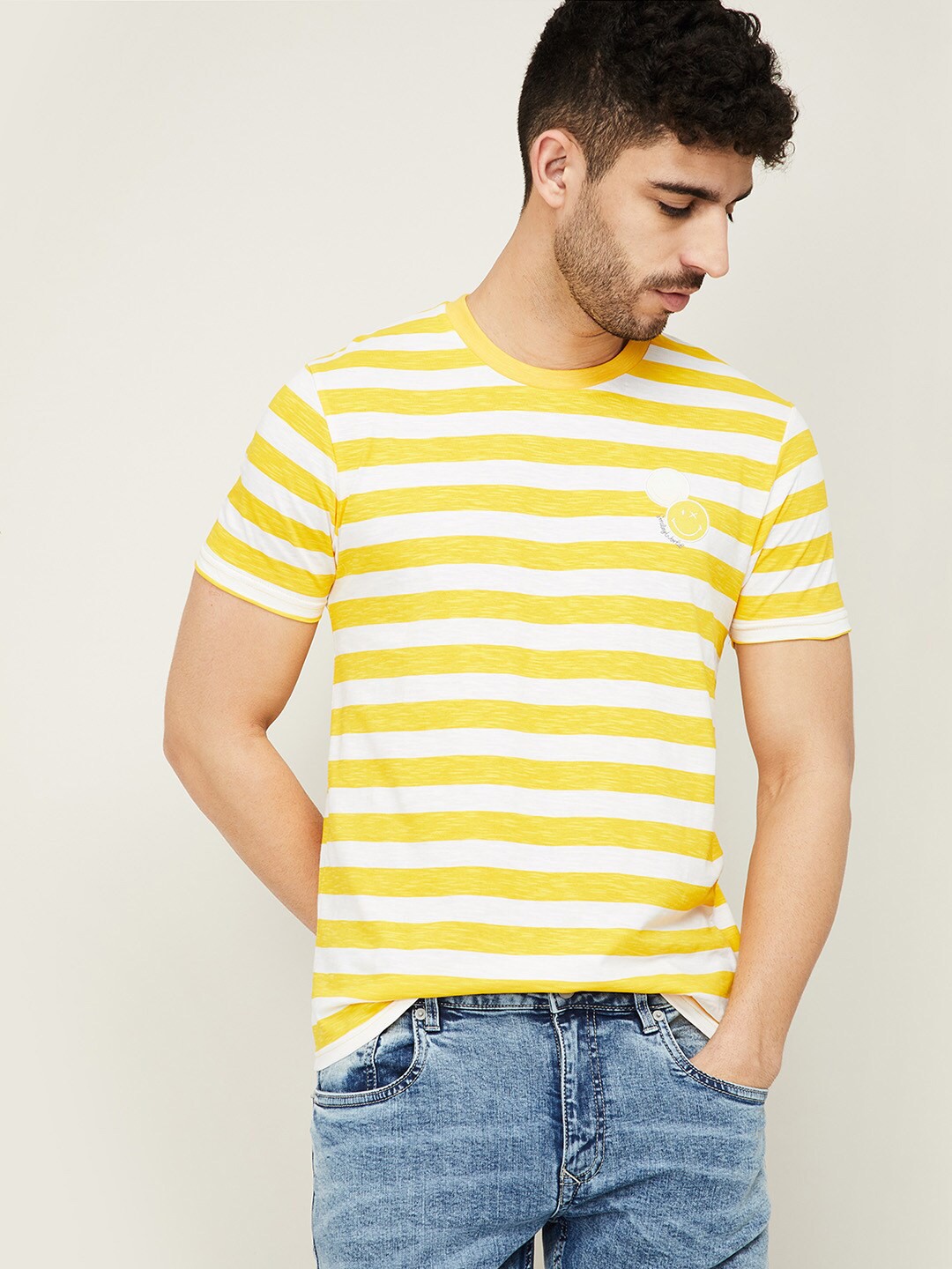 

SmileyWorld Men Yellow & White Striped Slim Fit T-shirt