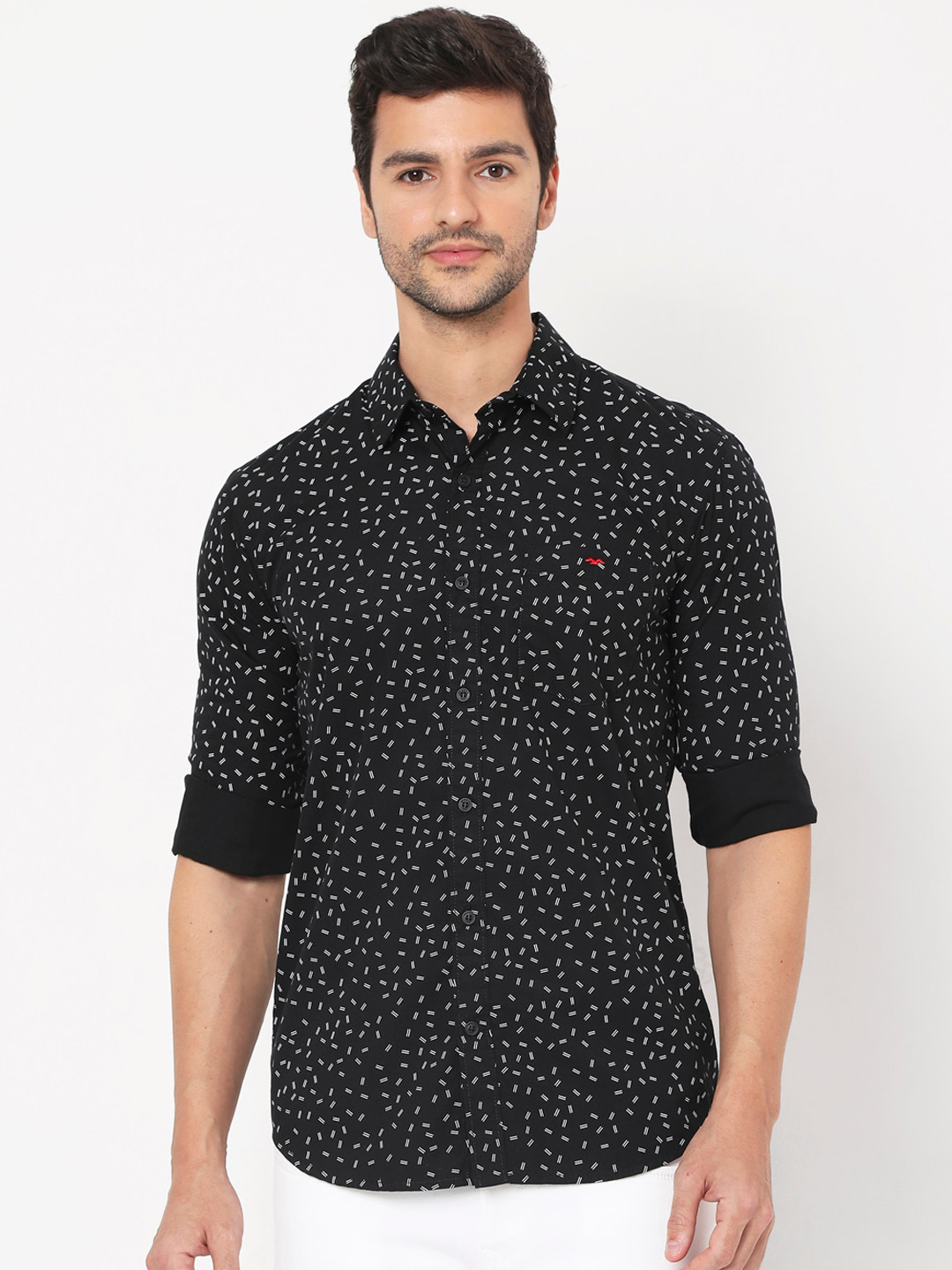 

Mufti Men Black Slim Fit Floral Opaque Printed Casual Shirt
