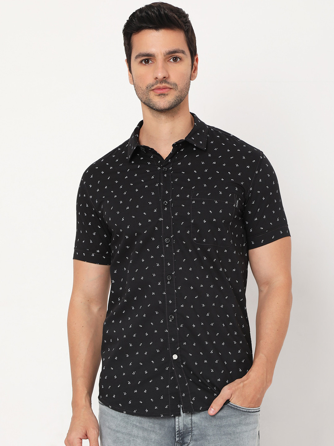 

Mufti Men Black Slim Fit Opaque Printed Casual Shirt