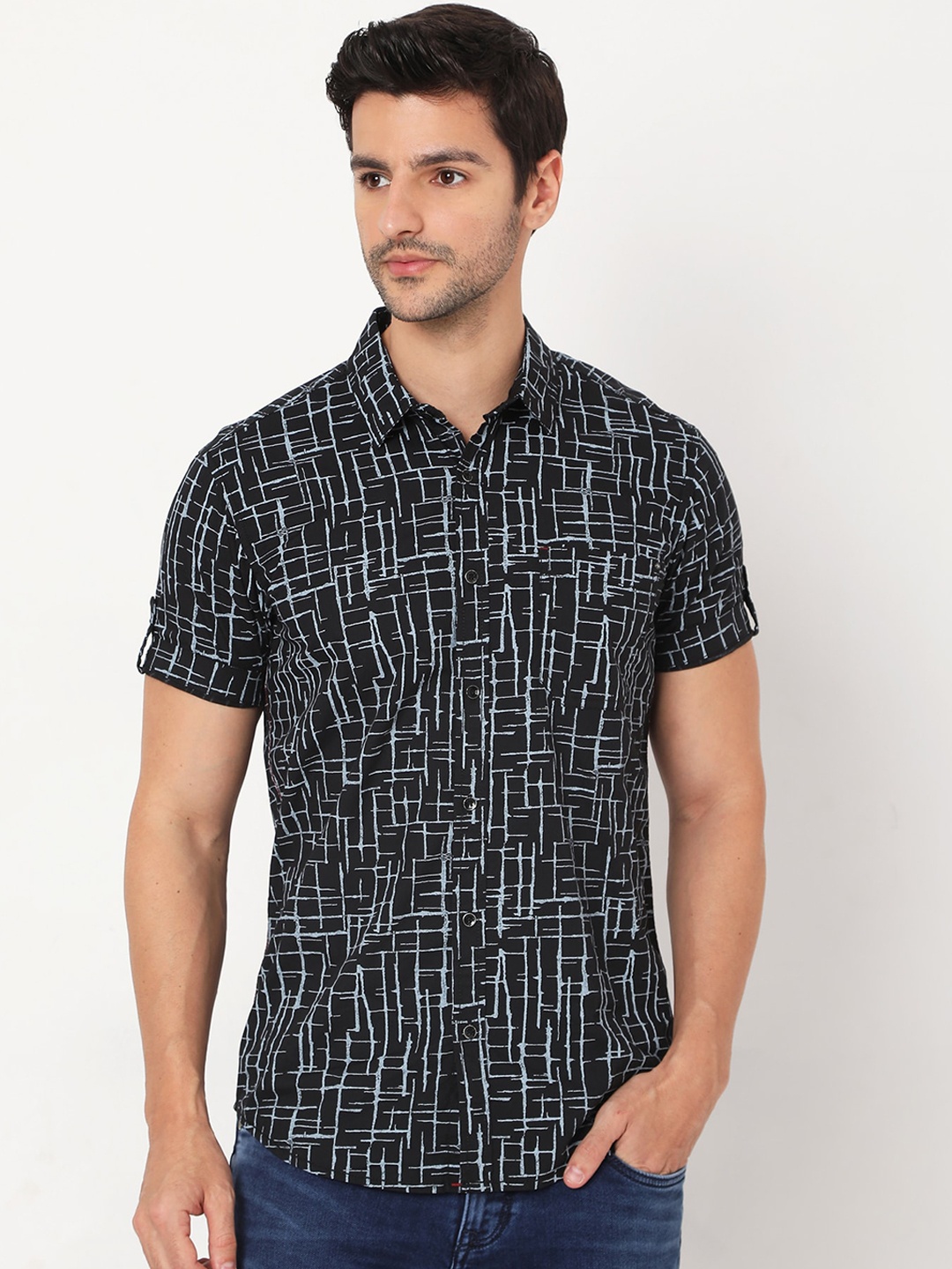 

Mufti Men Black & Grey Slim Fit Opaque Printed Pure Cotton Casual Shirt