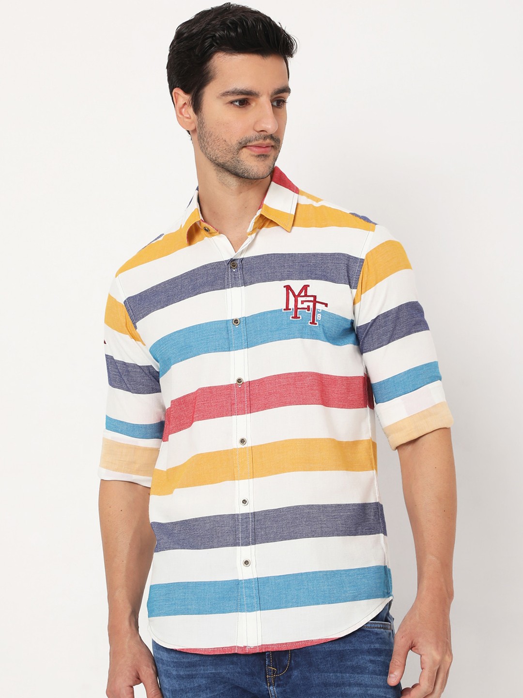

Mufti Men White Slim Fit Opaque Striped Casual Shirt