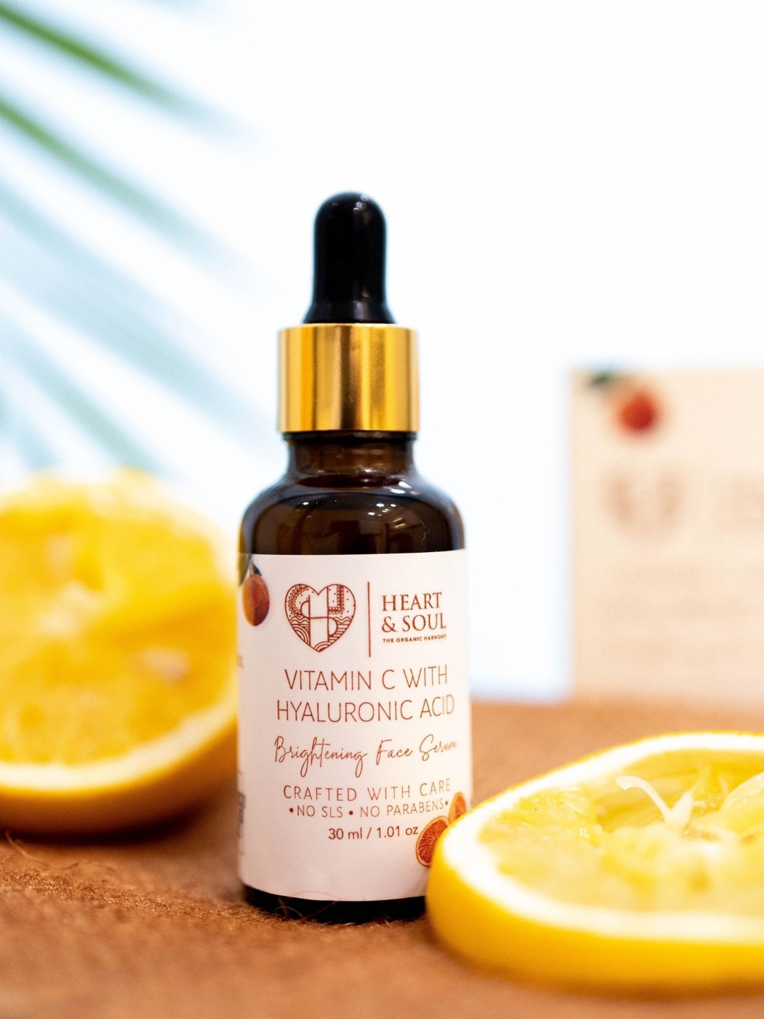 

HEART AND SOUL Vitamin C with Hyaluronic Acid Brightening Face Serum, Transparent