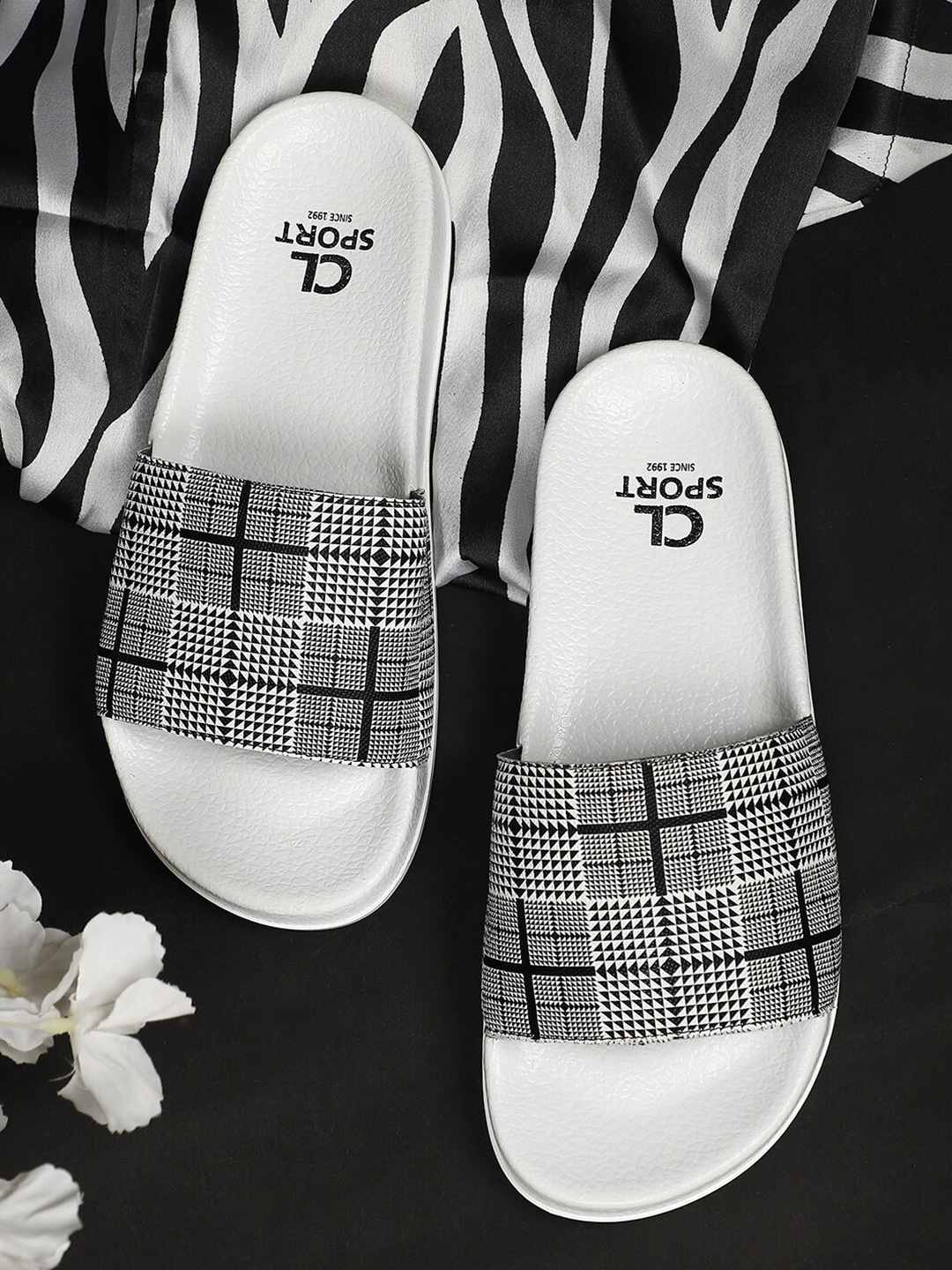 

Carlton London sports Women White & Black Printed Sliders