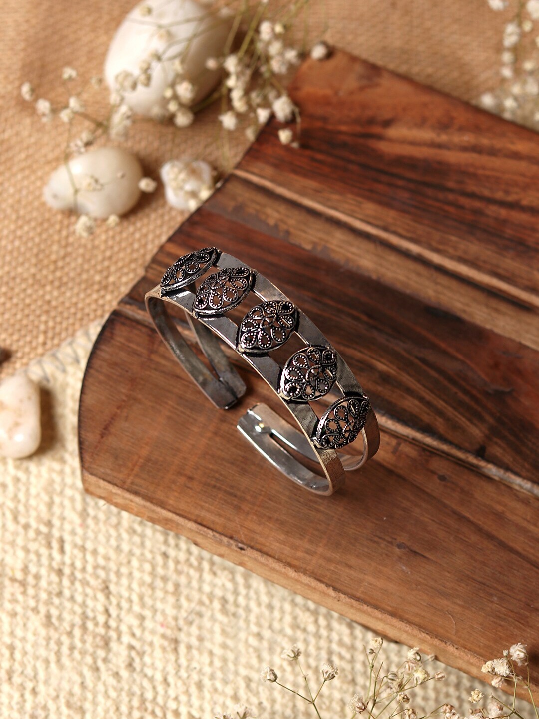 

TEEJH Women Silver-Plated Oxidised Cuff Bracelet