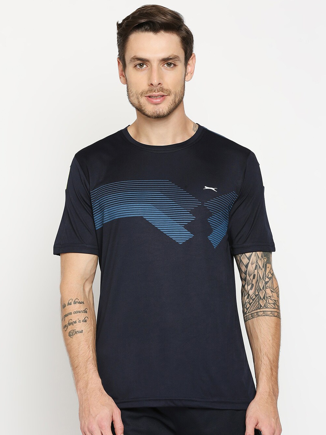 

Black Panther Men Navy Blue Slim Fit Printed Applique T-shirt