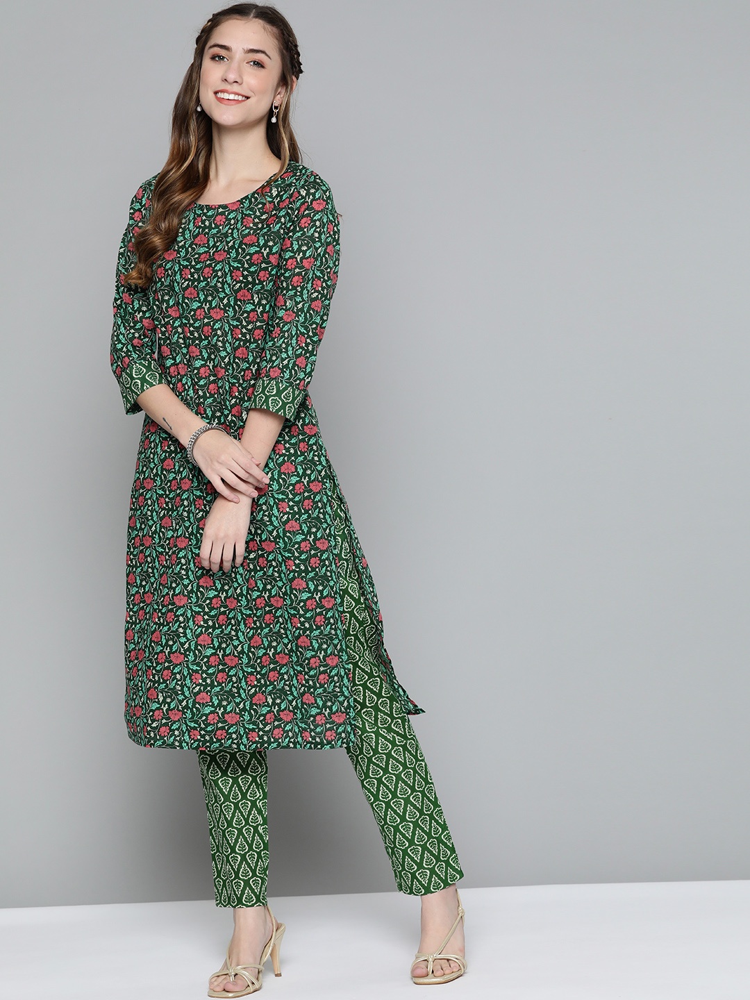 

HERE&NOW Women Green & Pink Ethnic Print Kurta with Trousers