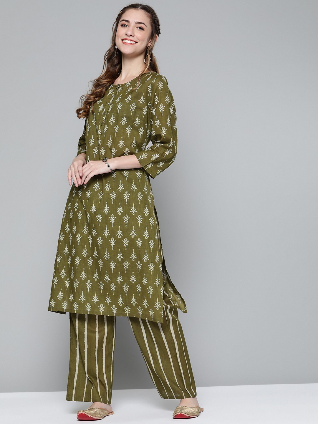 

HERE&NOW Women Olive Green & Off-White Ethnic Print Kurta with Trousers