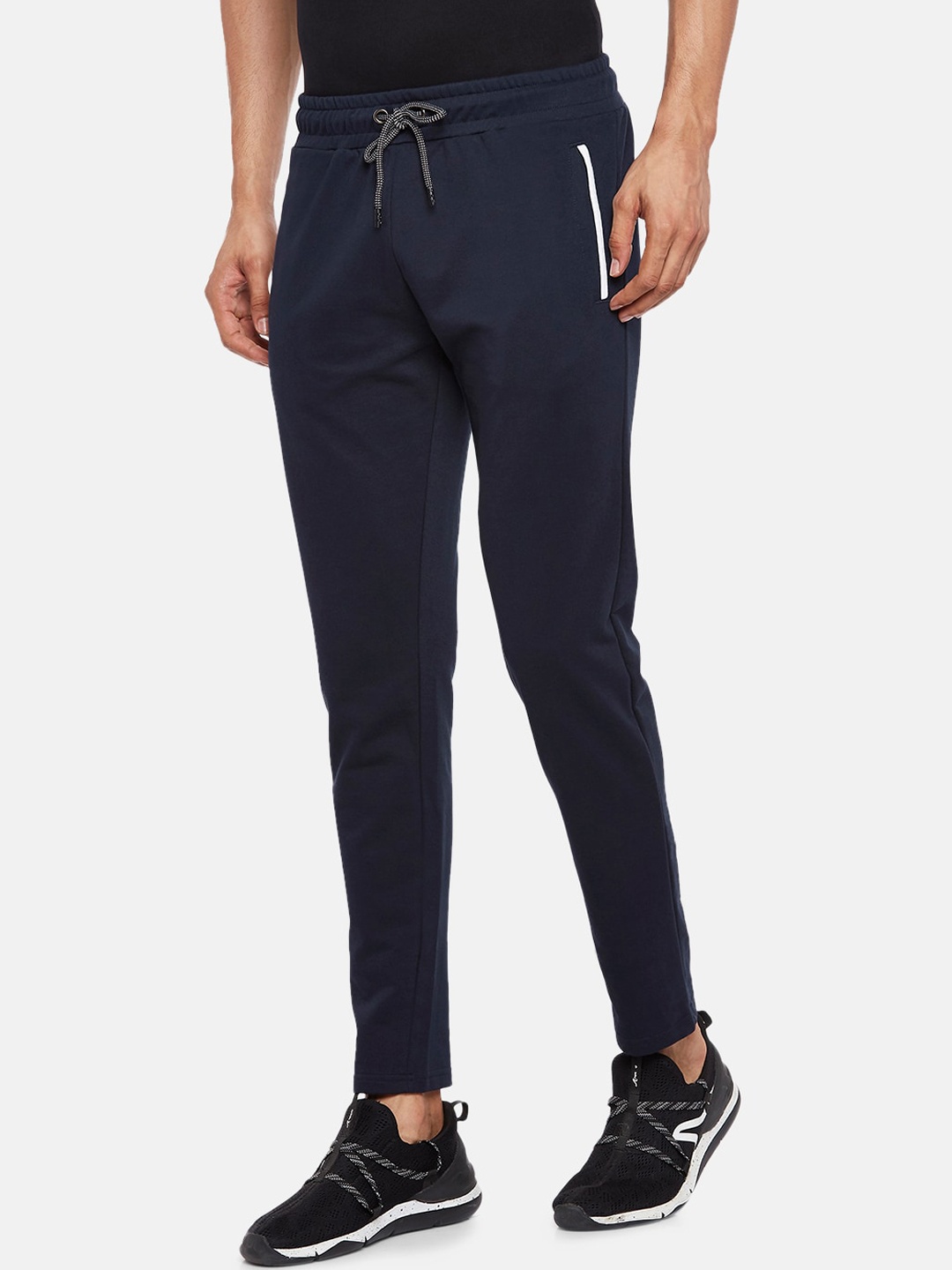 

People Men Navy Blue Solid Track Pants