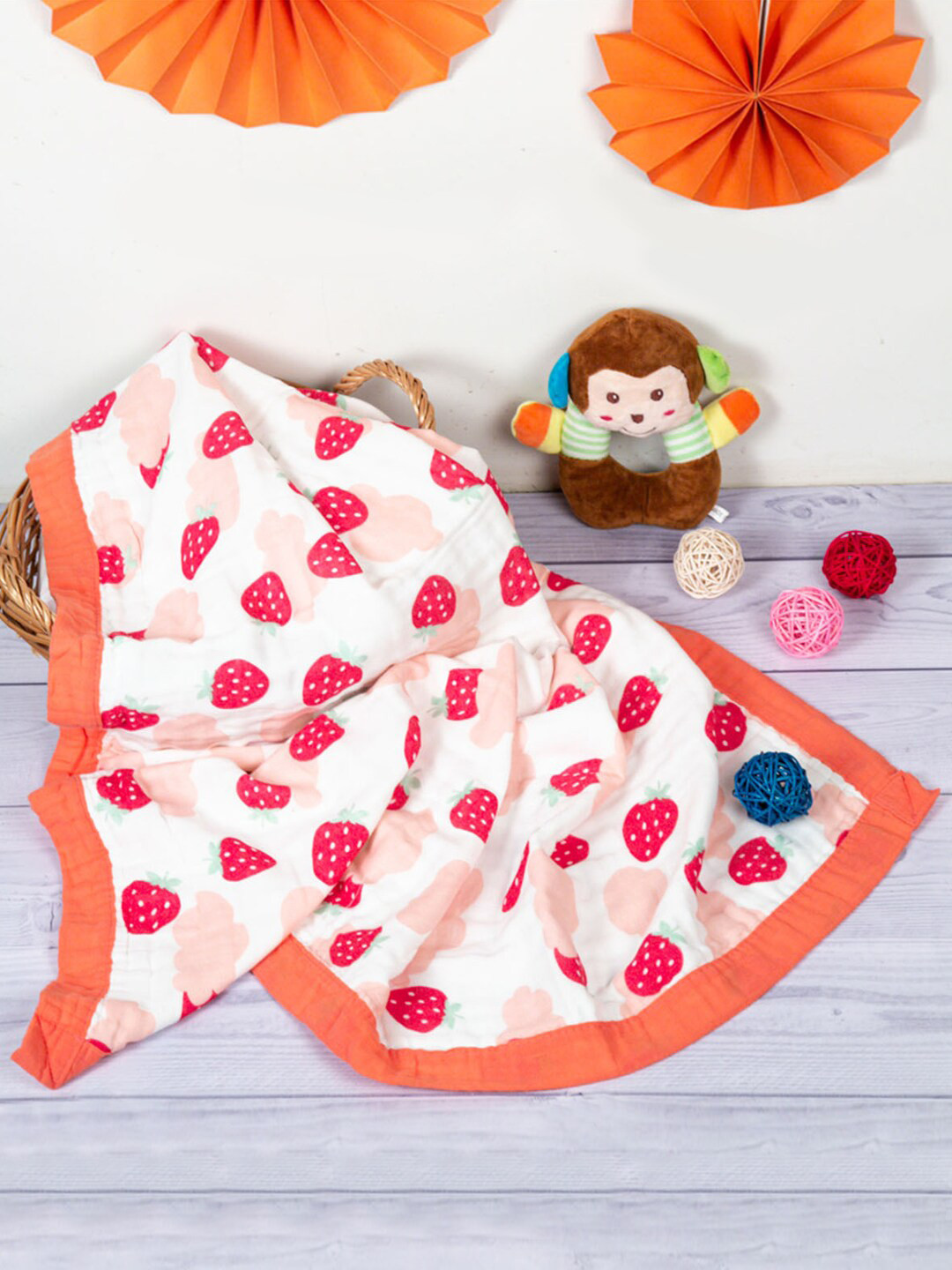 

Moms Home Kids Red & White Mild Winter 210 GSM Organic Cotton Single Bed Blanket