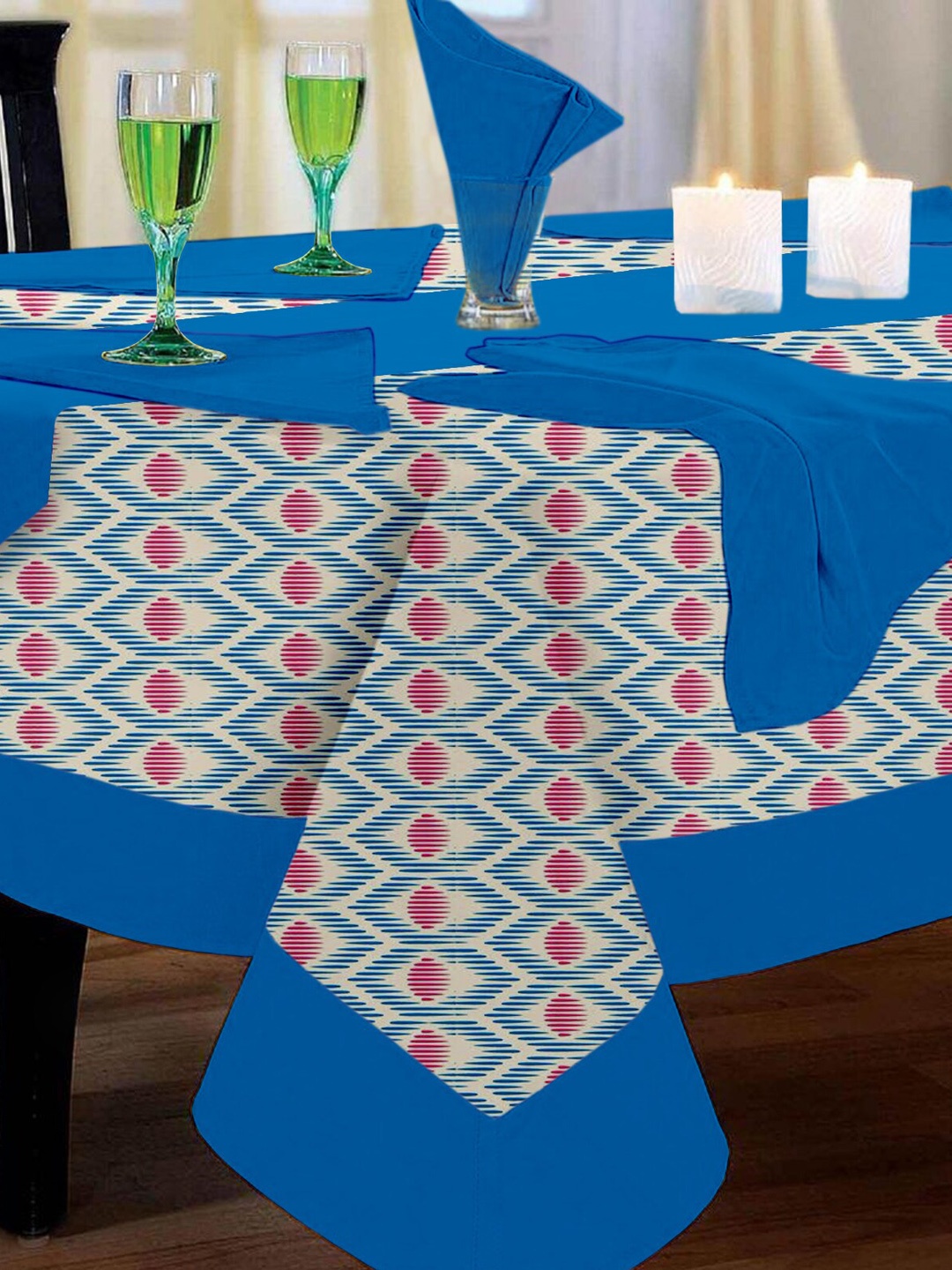 

Lushomes Blue & White Printed 12 Seater Table Linen Set