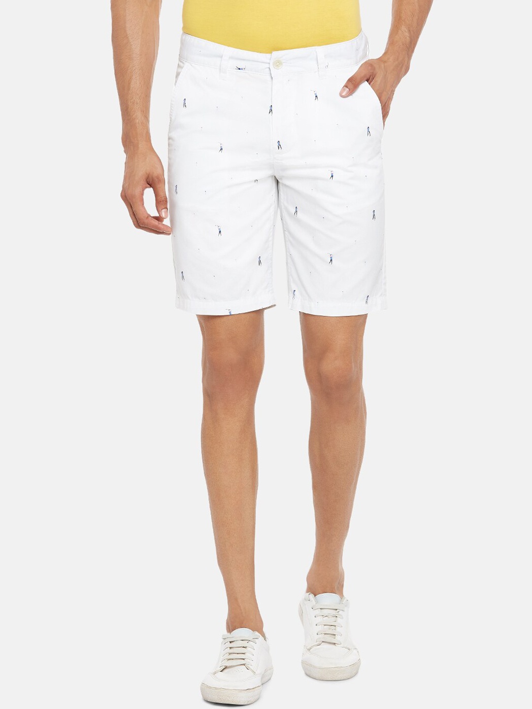 

BYFORD by Pantaloons Men White & Blue Conversational Pure Cotton Regular Shorts
