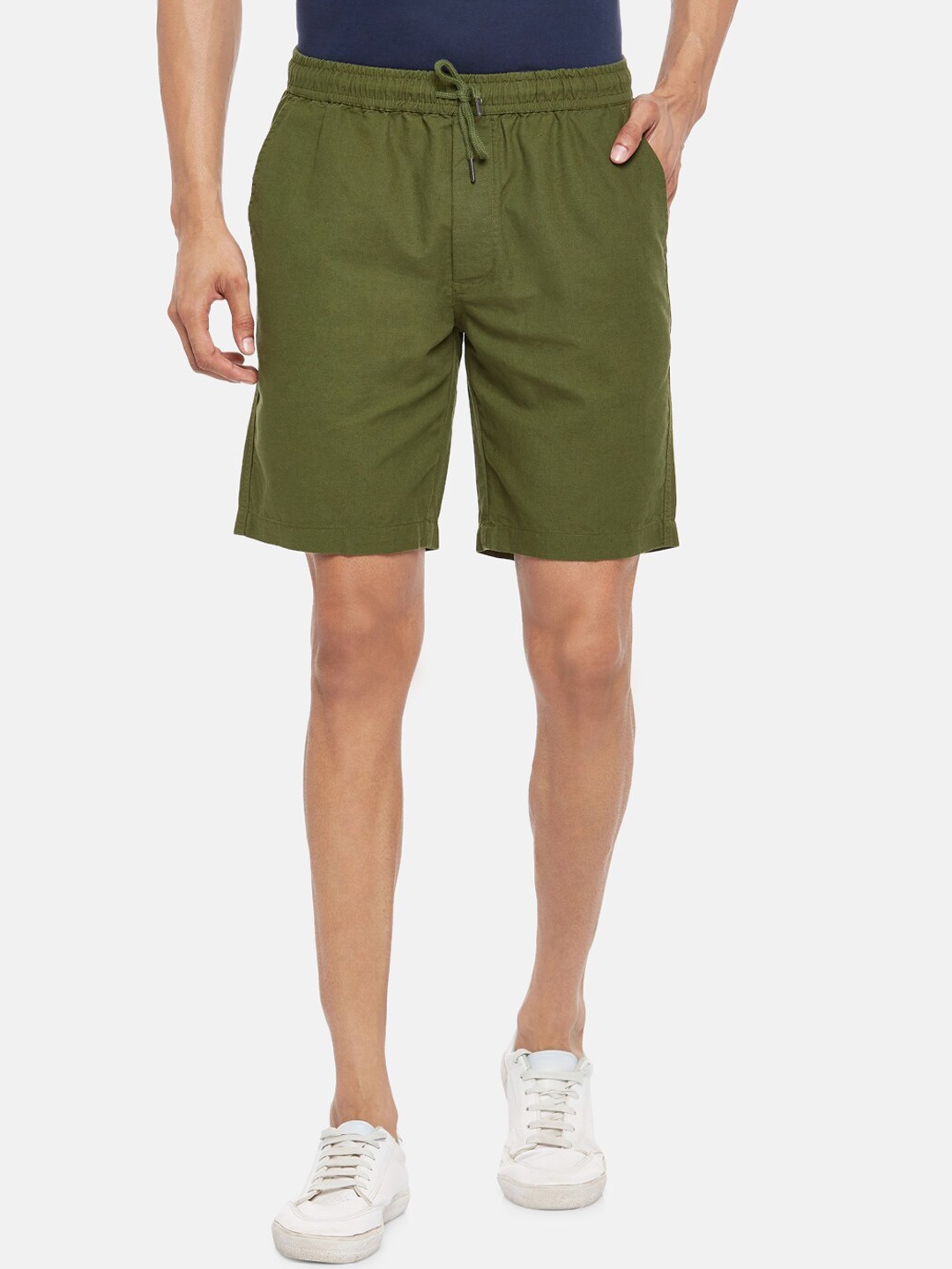 

BYFORD by Pantaloons Men Olive Green Slim Fit Regular Shorts